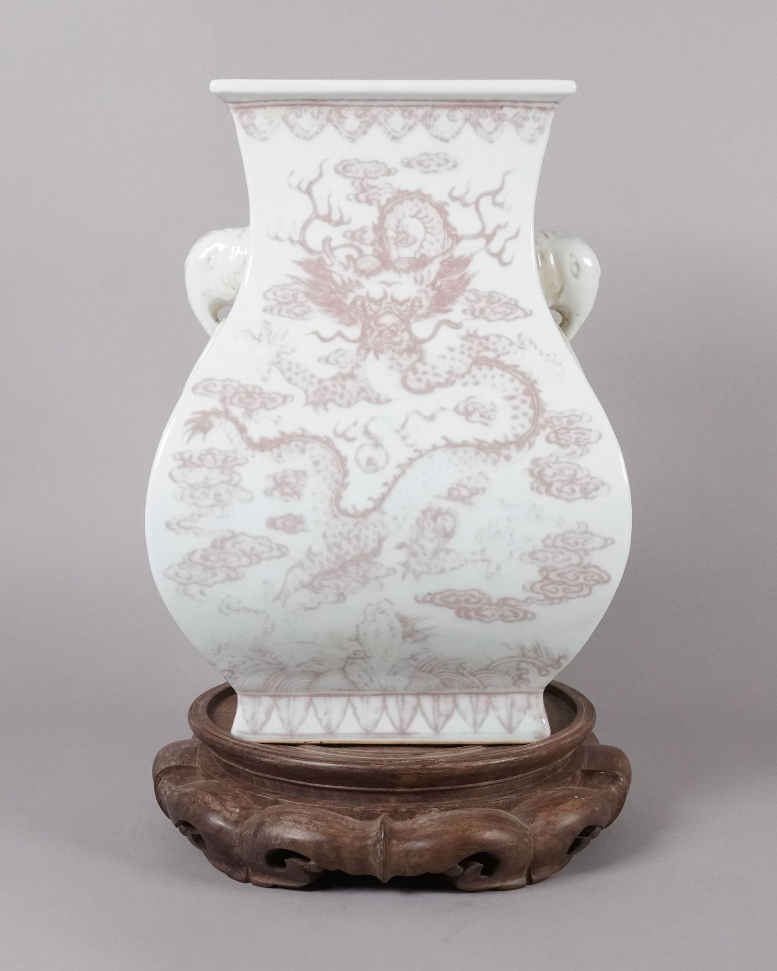 Chinese fine square dragon vase (1 of 7)