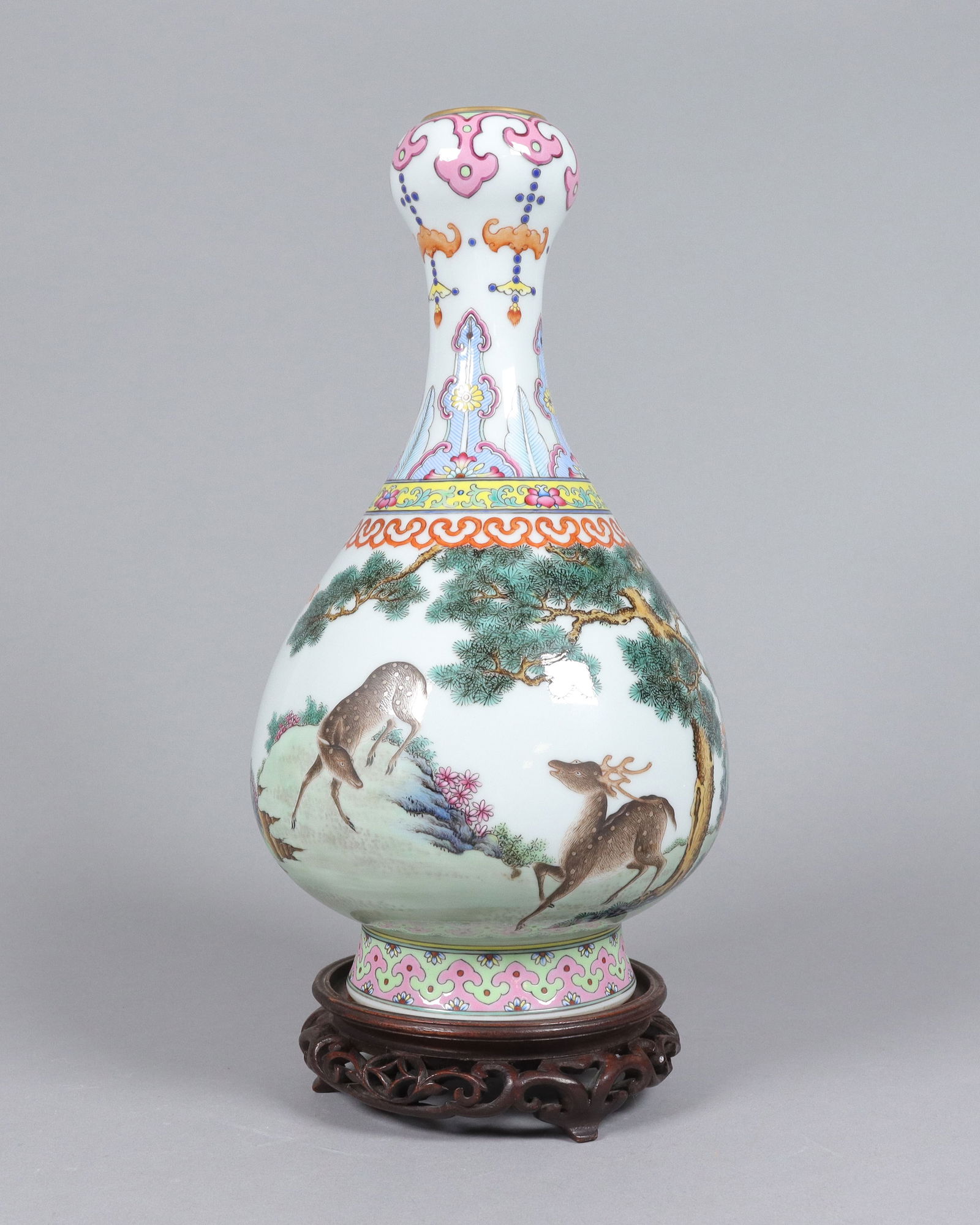 Chinese fine estate deer vase (1 of 7)