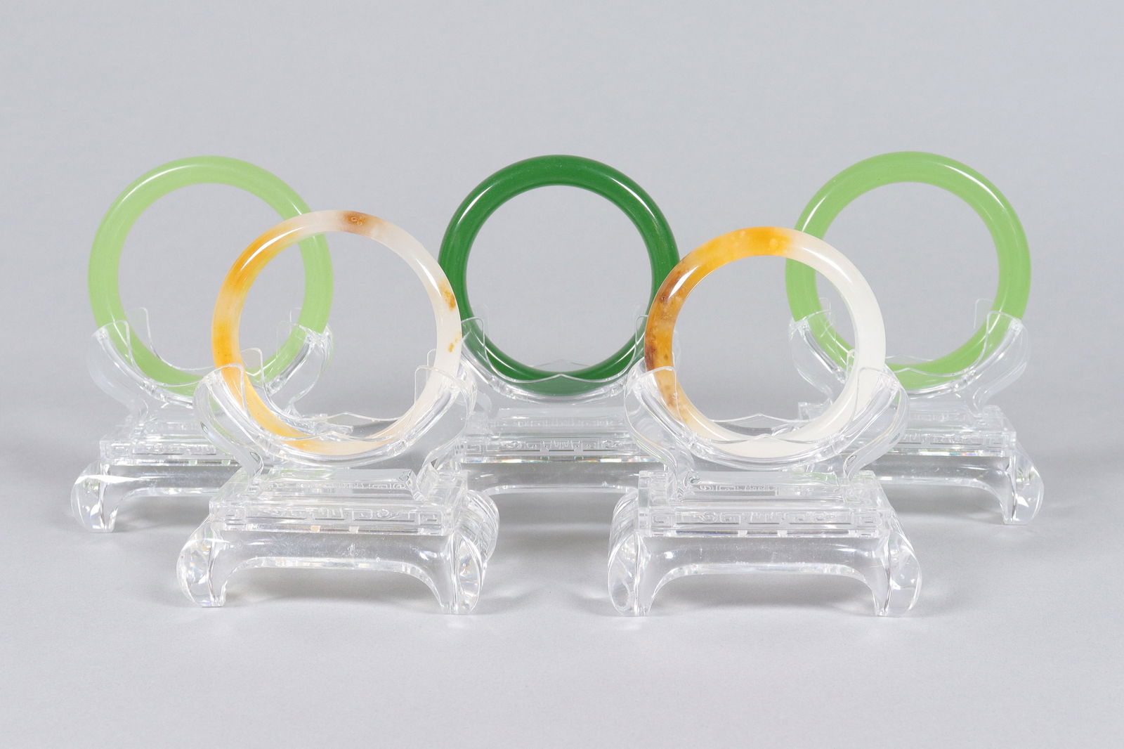 Lots Chinese fine bangles (1 of 6)