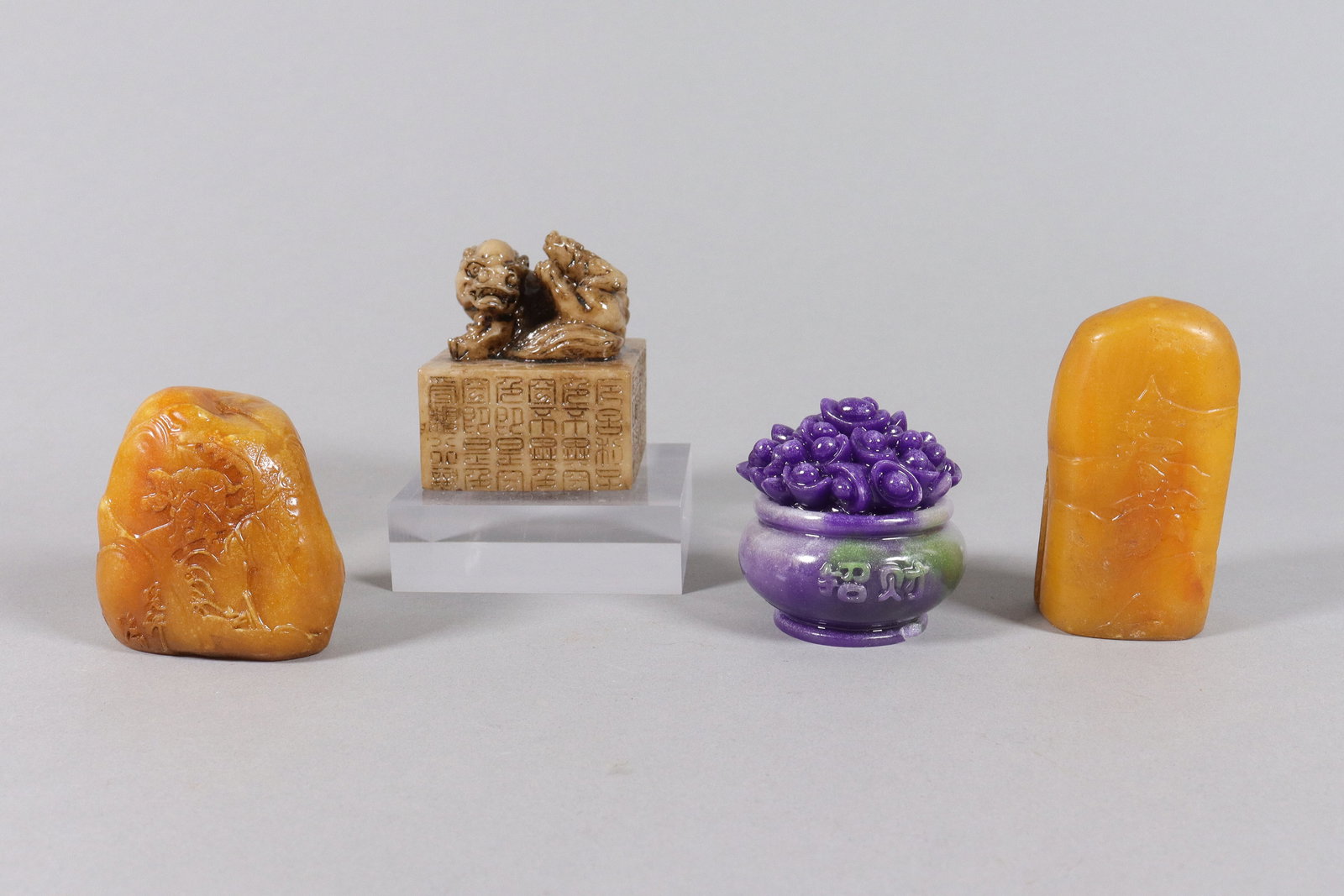 Lots Chinese fine carvings (1 of 7)