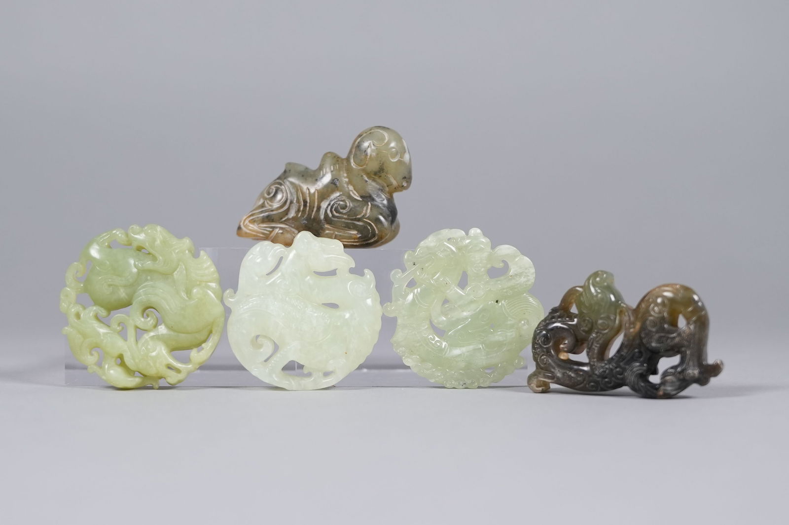 Lots Chinese fine jade ornaments (1 of 7)