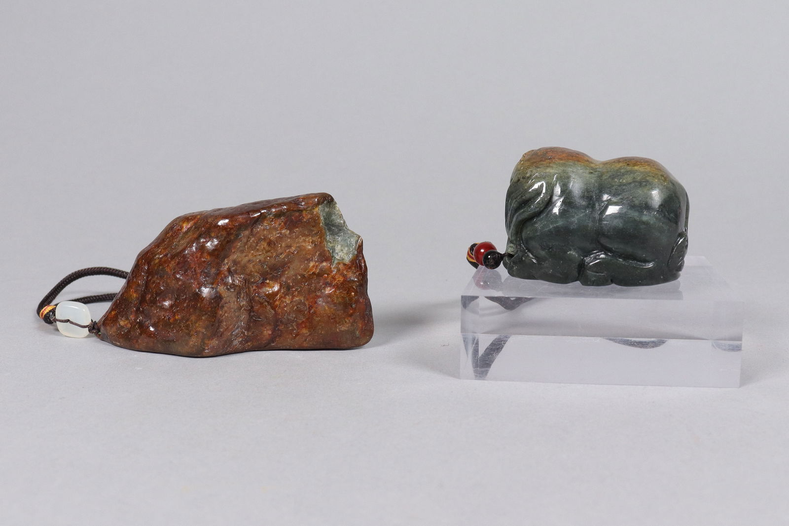 Lots Chinese fine carved boulder: Lots Chinese finely carved boulder.