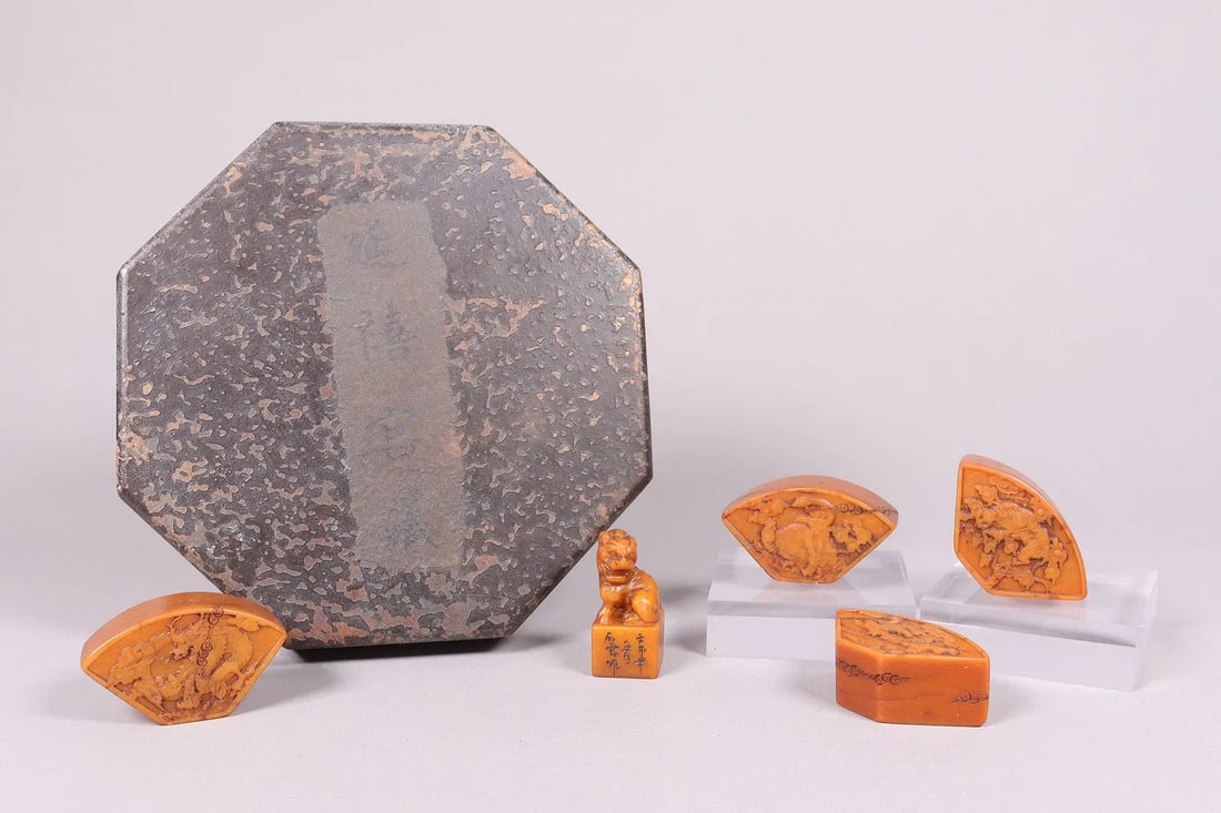 Lots Chinese carved seal in box (1 of 8)