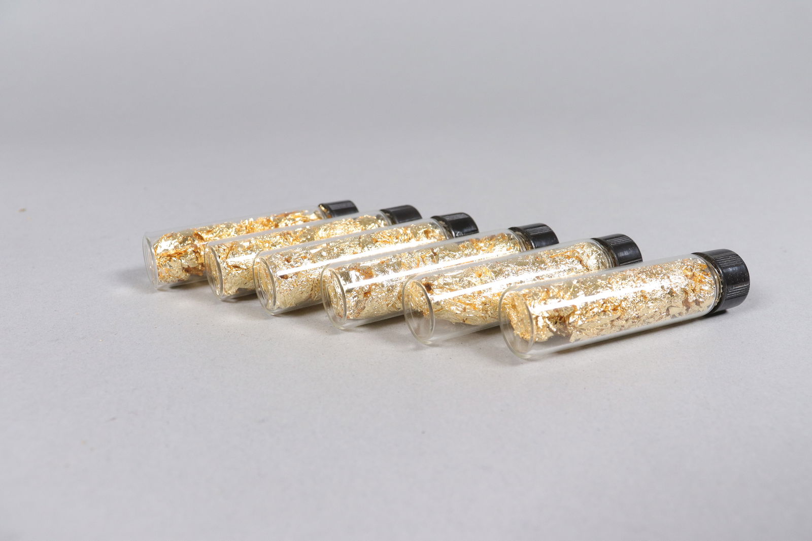 Lots gold flakes ungraded - 5