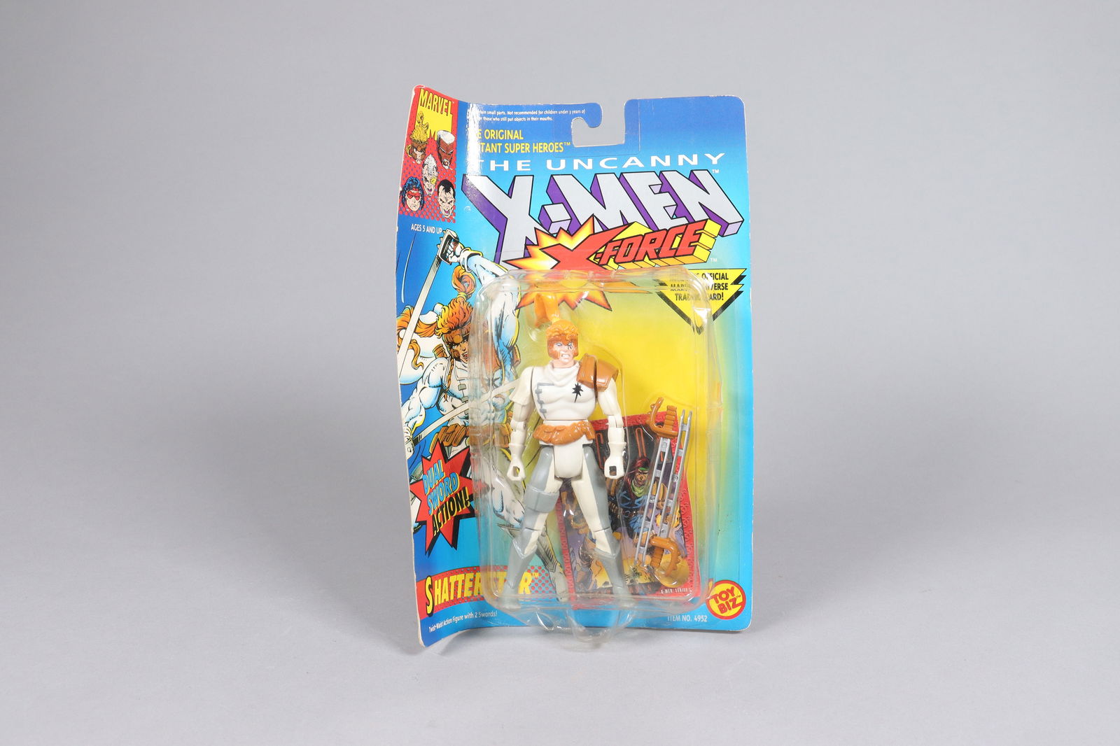 Lots action figures in box - 5
