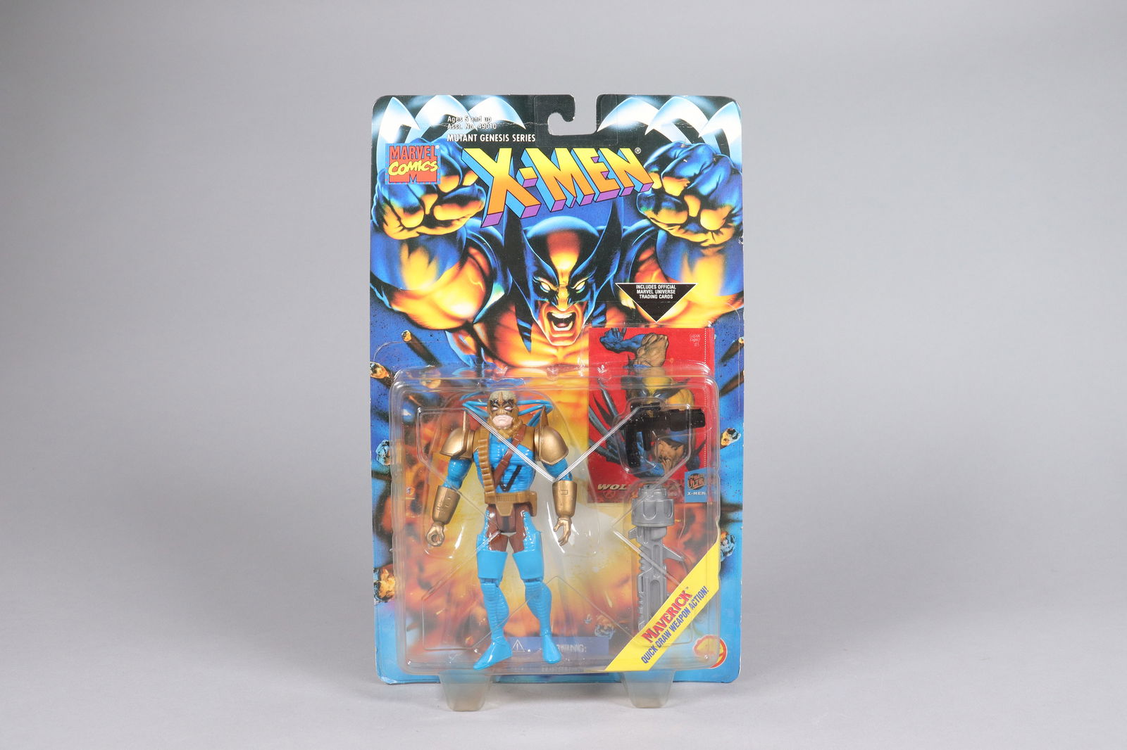 Lots action figures in box - 3