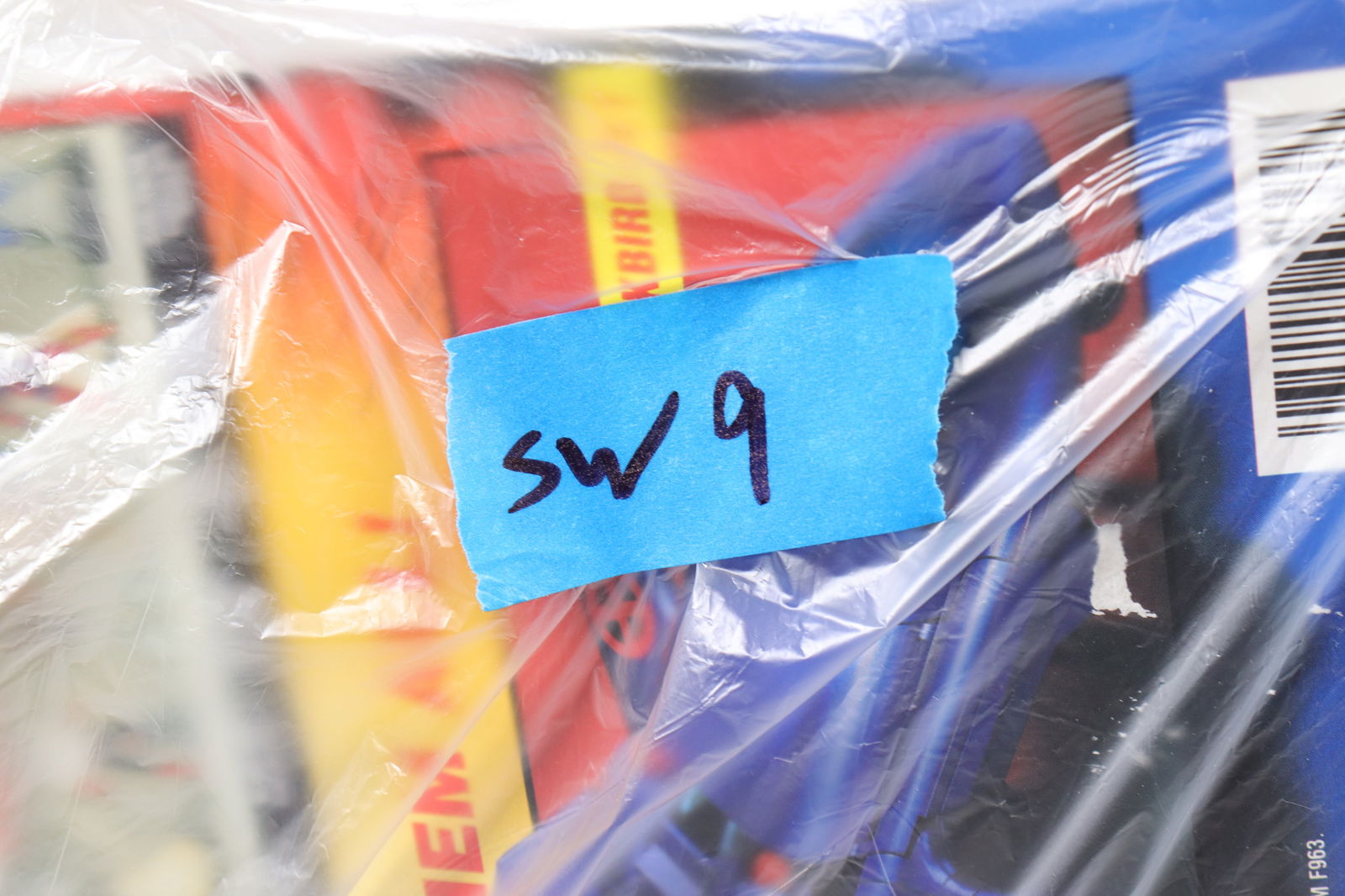 Lots action figures in box - 7