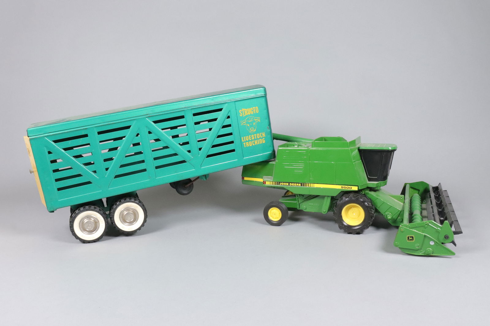 Lots antique metal toys: Lots antique metal toys. All items selling it as is, no return.