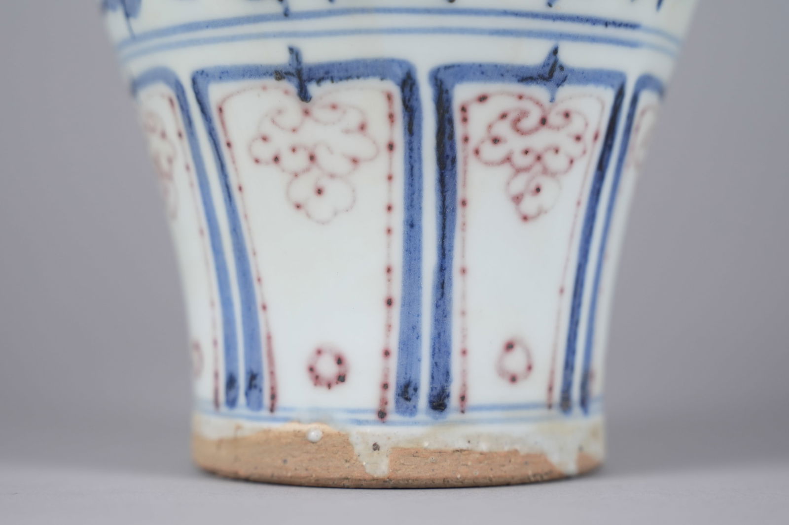 Chinese red blue vase - 6