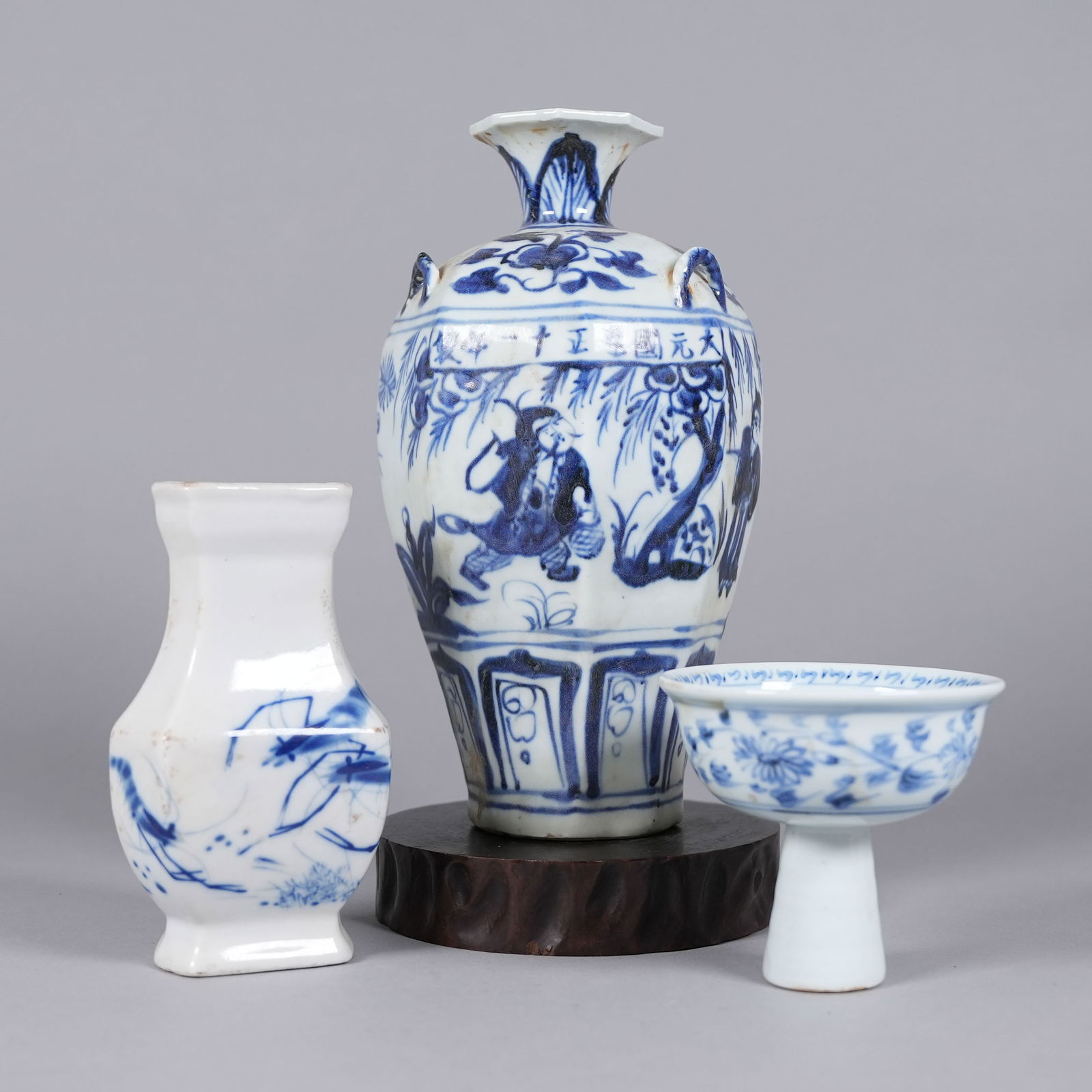 Lots Chinese b/w vase (1 of 7)