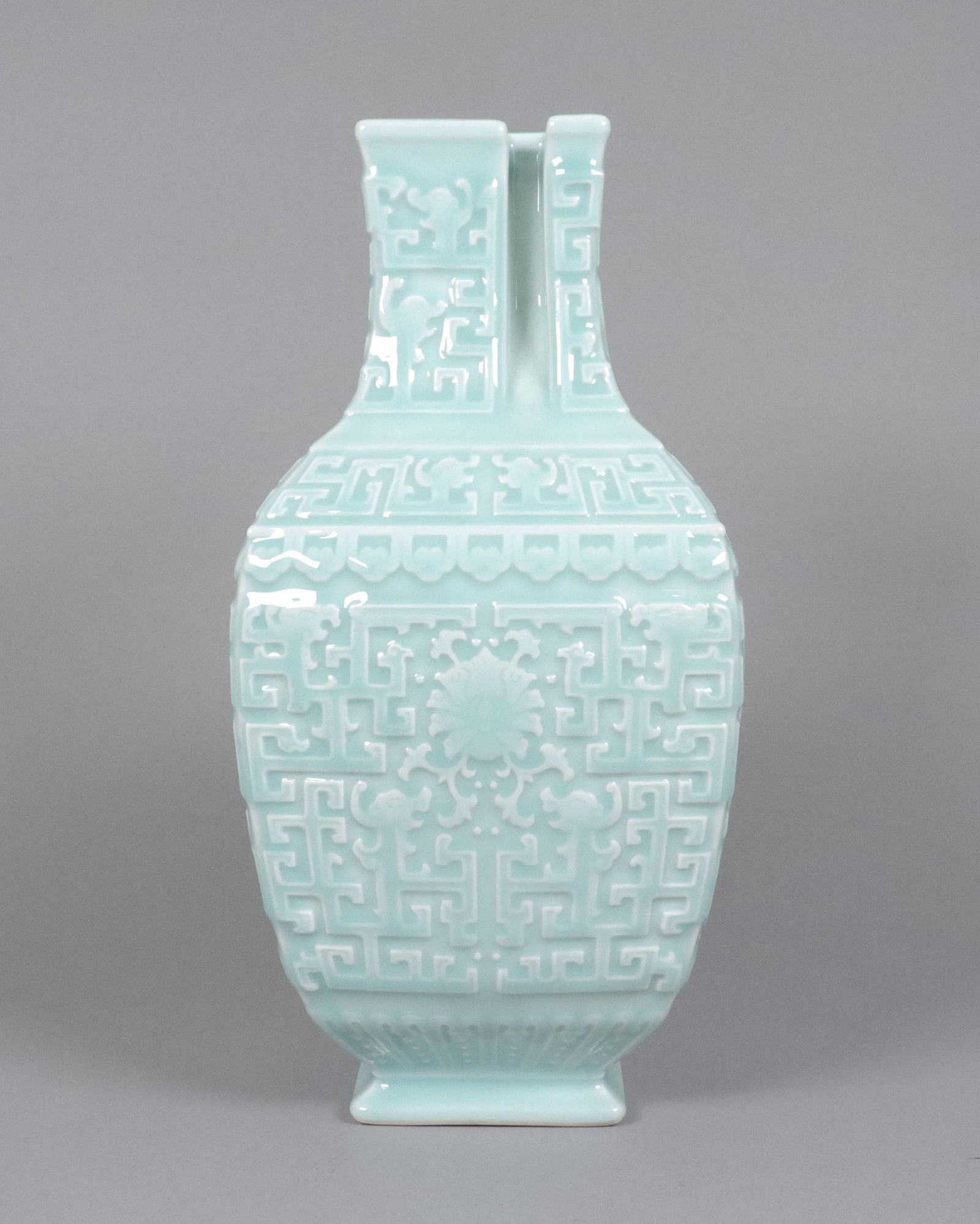 Chinese fine celadon vase (1 of 7)