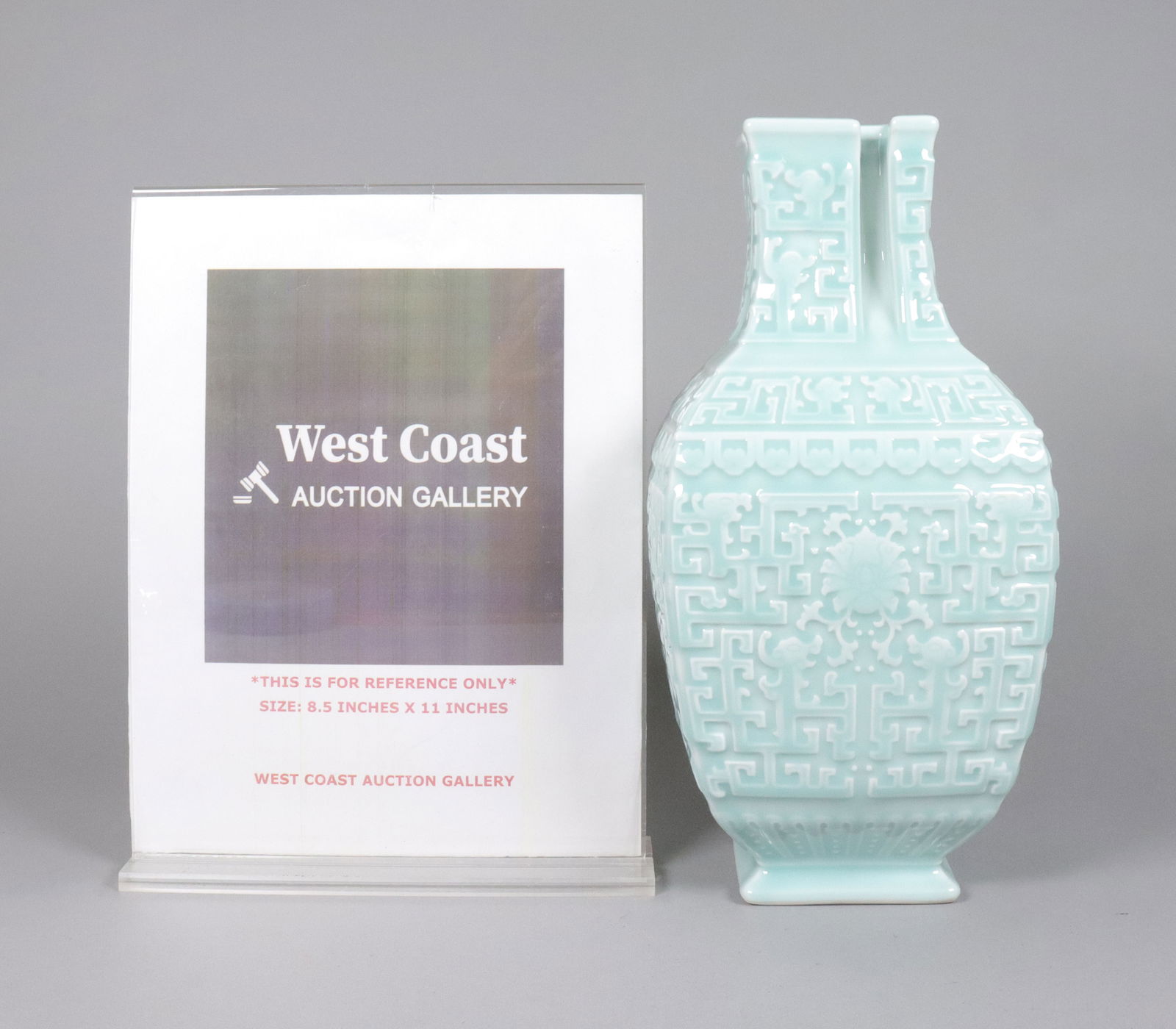 Chinese fine celadon vase - 2