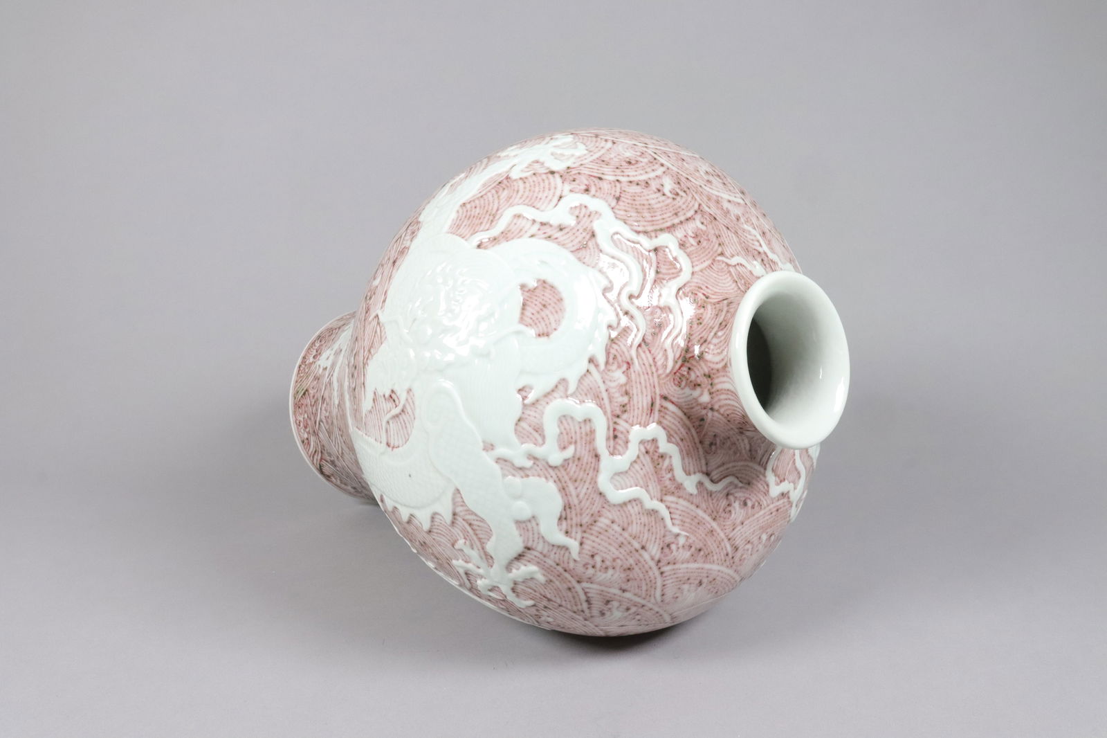 Chinese fine dragon vase - 4