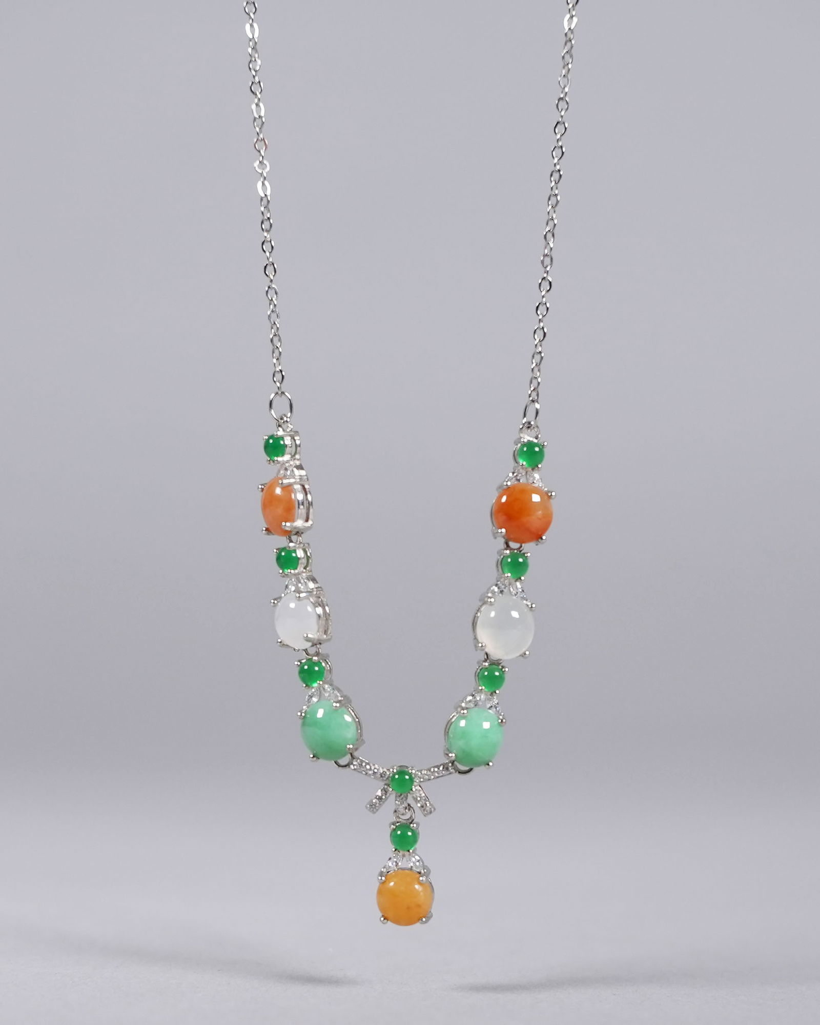Chinese sterling estate natural jadeite necklace: Chinese sterling estate natural jadeite necklace.