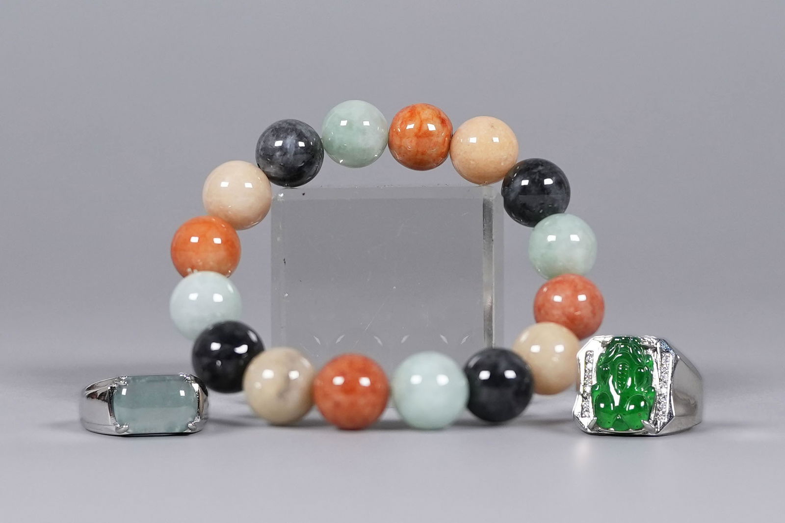 Lots Chinese estate sterling natural jadeite items: Lots Chinese estate sterling natural jadeite items.