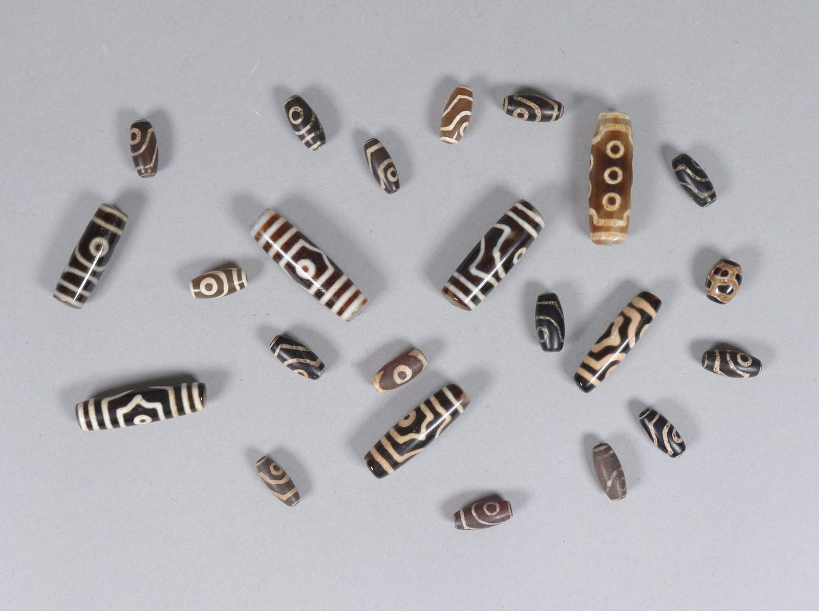 Lots Tibetan estate dzi beads (1 of 6)