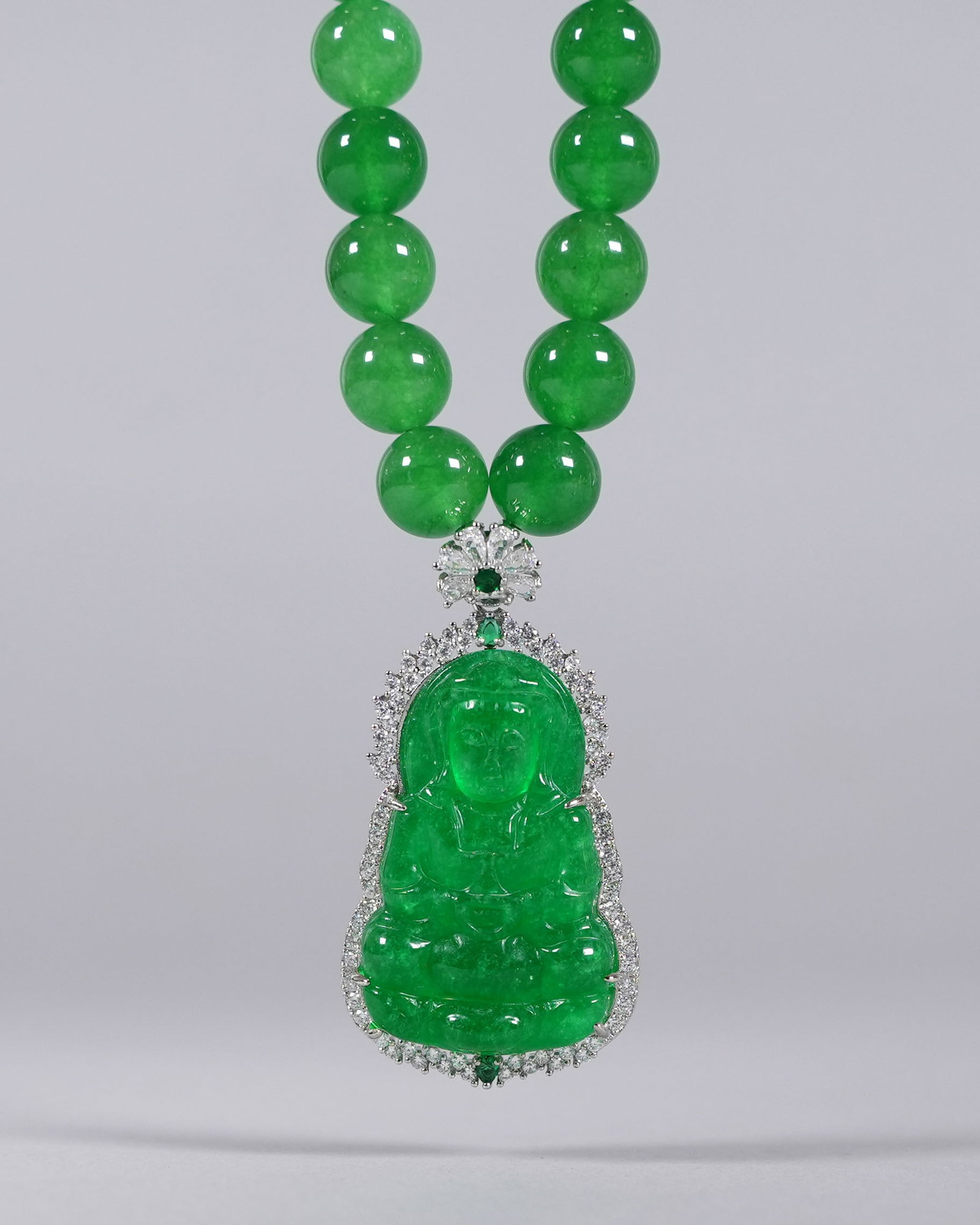 Chinese fine apple green pendant (1 of 6)
