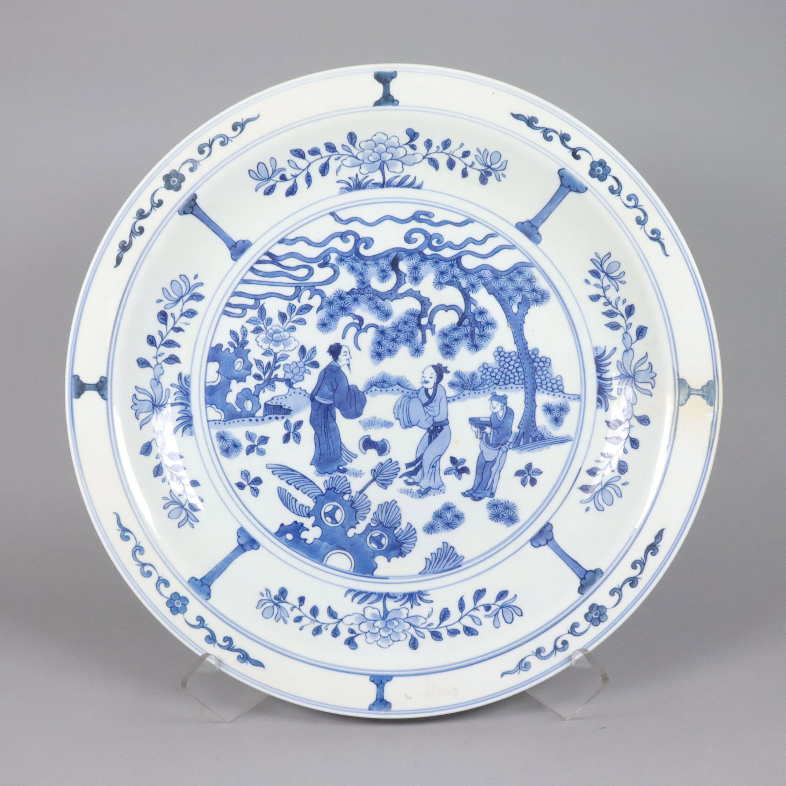 Chinese fine b/w charger: Chinese fine blue and white charger plate. H: 17.5" x W: 2.5."