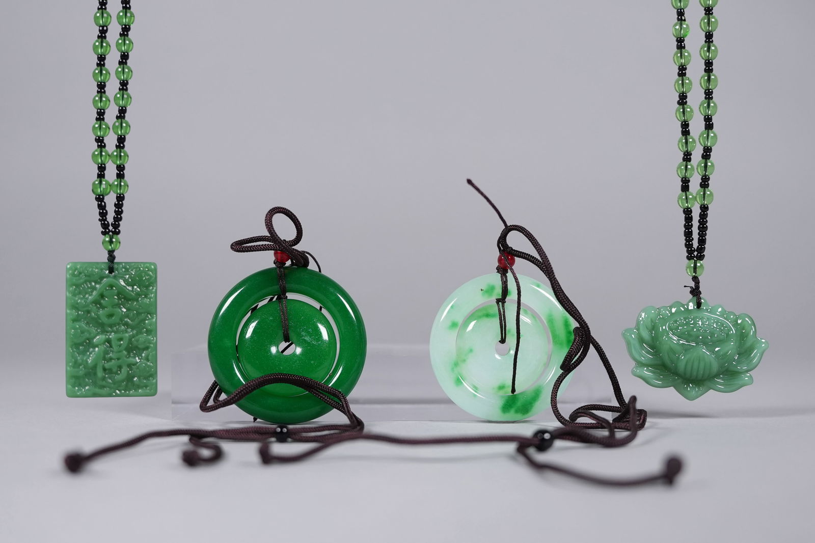 Lots Chinese fine pendants: Lots Chinese fine pendants necklace.