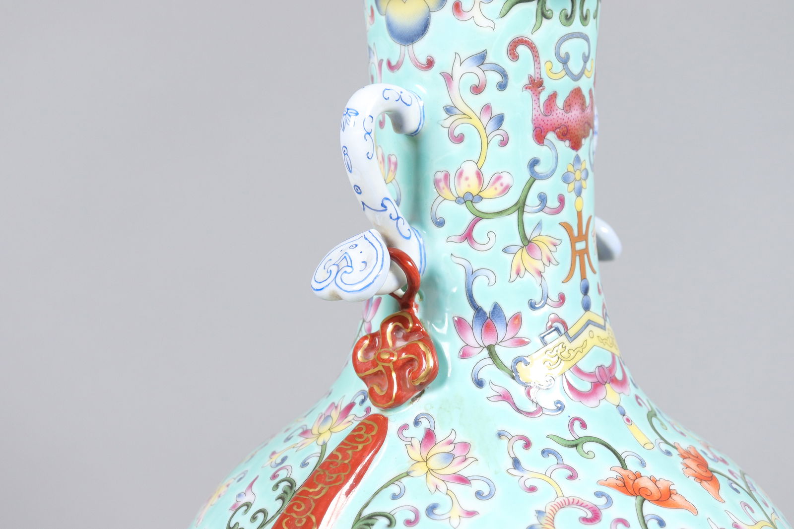 Chinese fine turquoise handled vase - 3