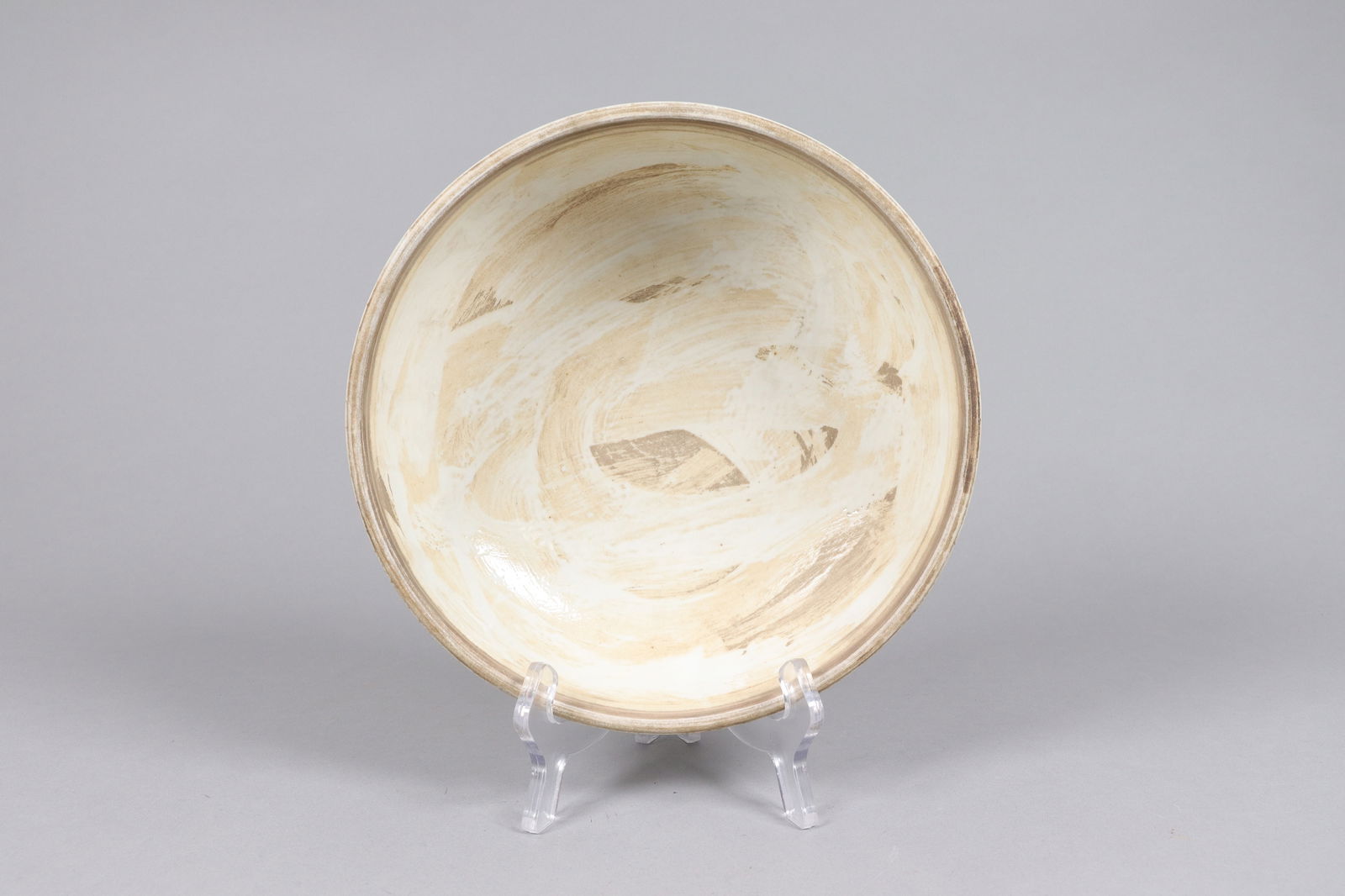 Chinese fine round lidded box - 4