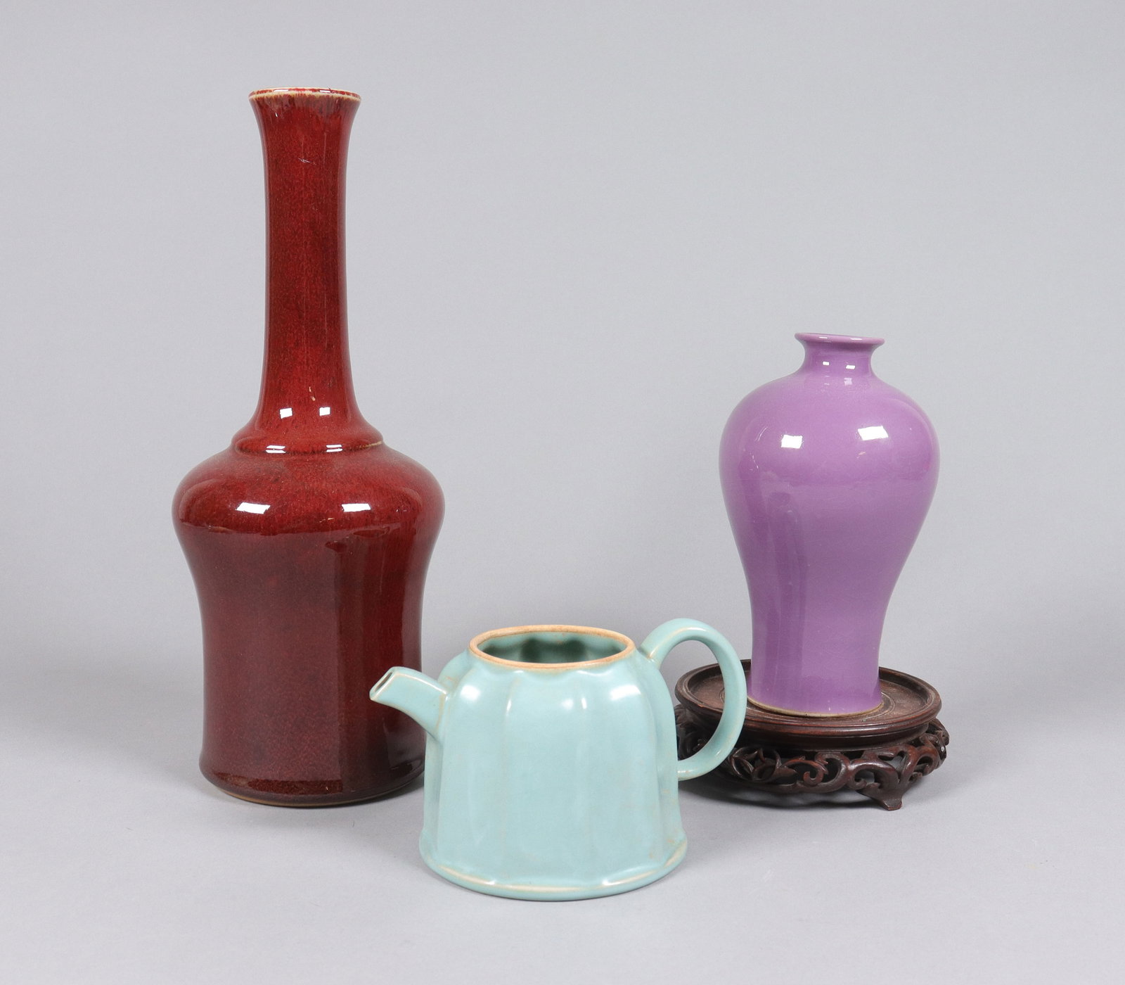 Lots Chinese ceramics: Lots Chinese ceramics, largest H: 11.25" x W: 5.25."