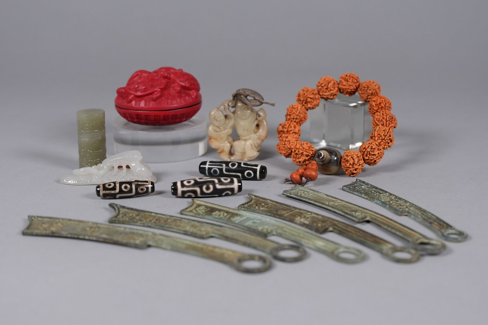 Lots Chinese fine items: Lots Chinese fine items.