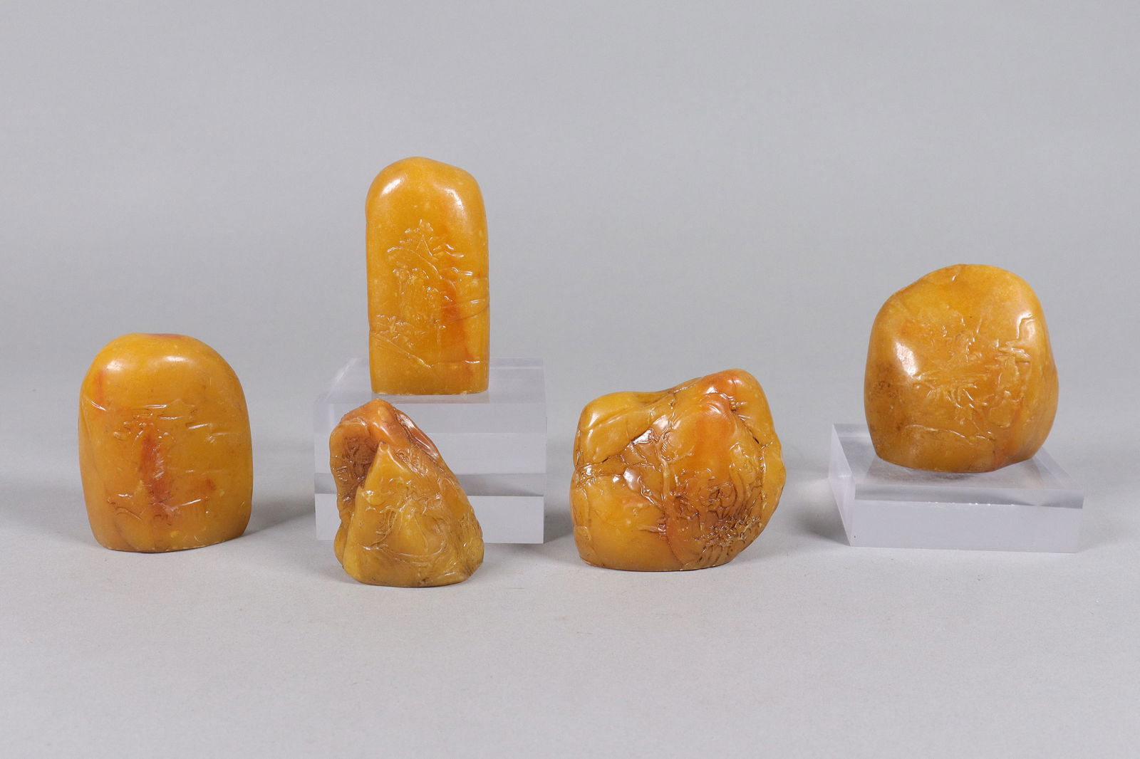 Lots Chinese stone carvings (1 of 7)