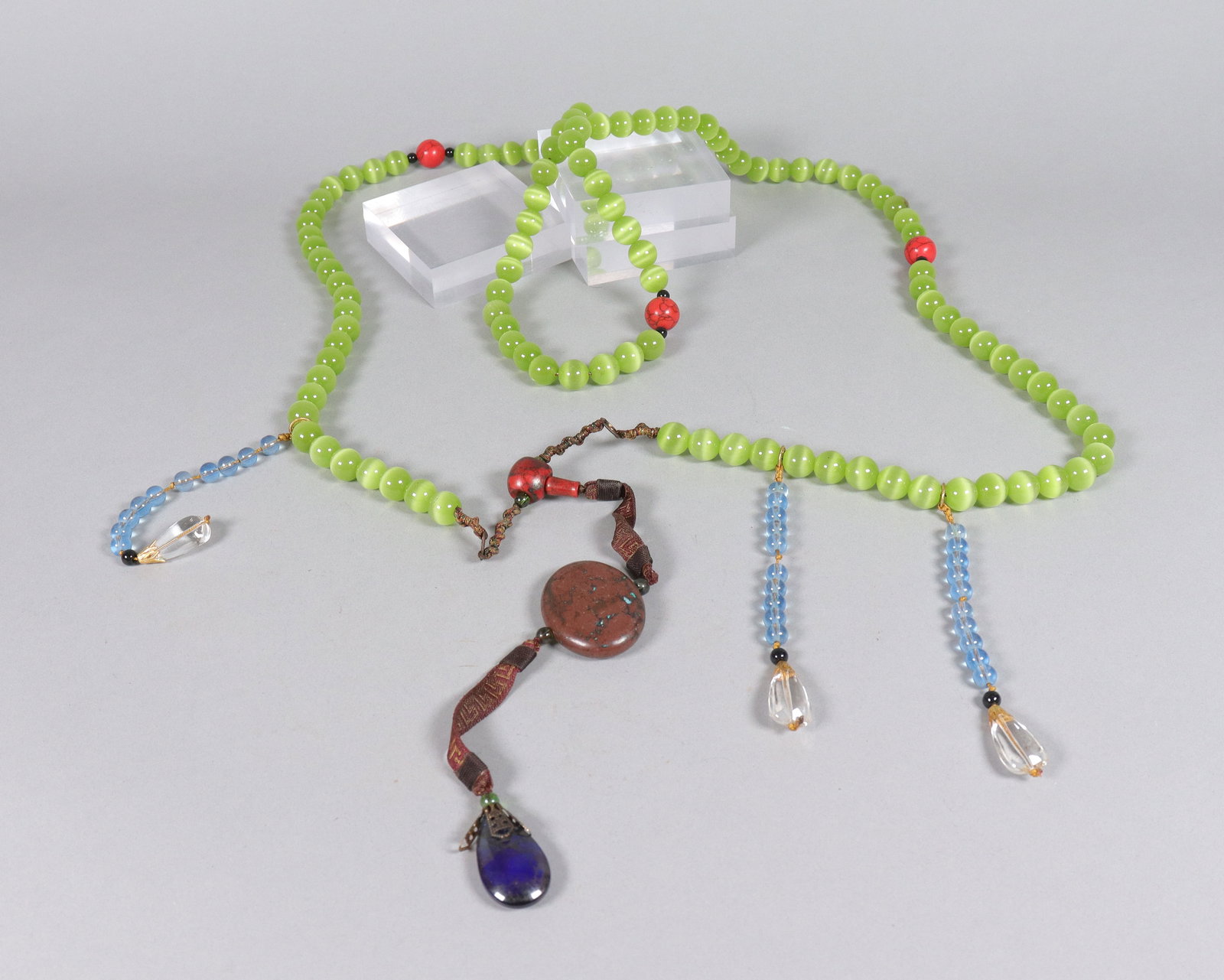 Chinese long beaded necklace (1 of 6)