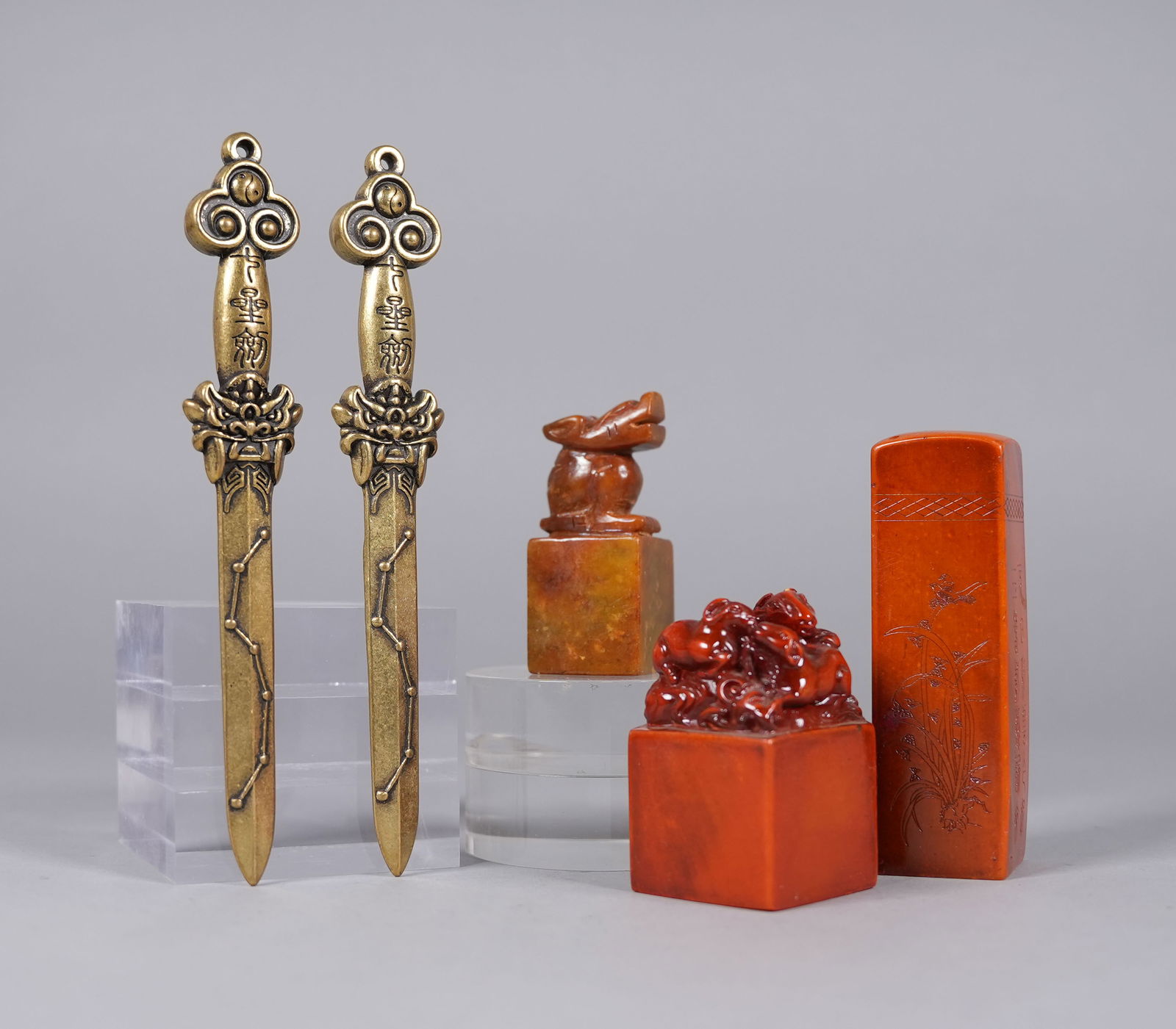 Lots Chinese fine items: Lots Chinese fine items.