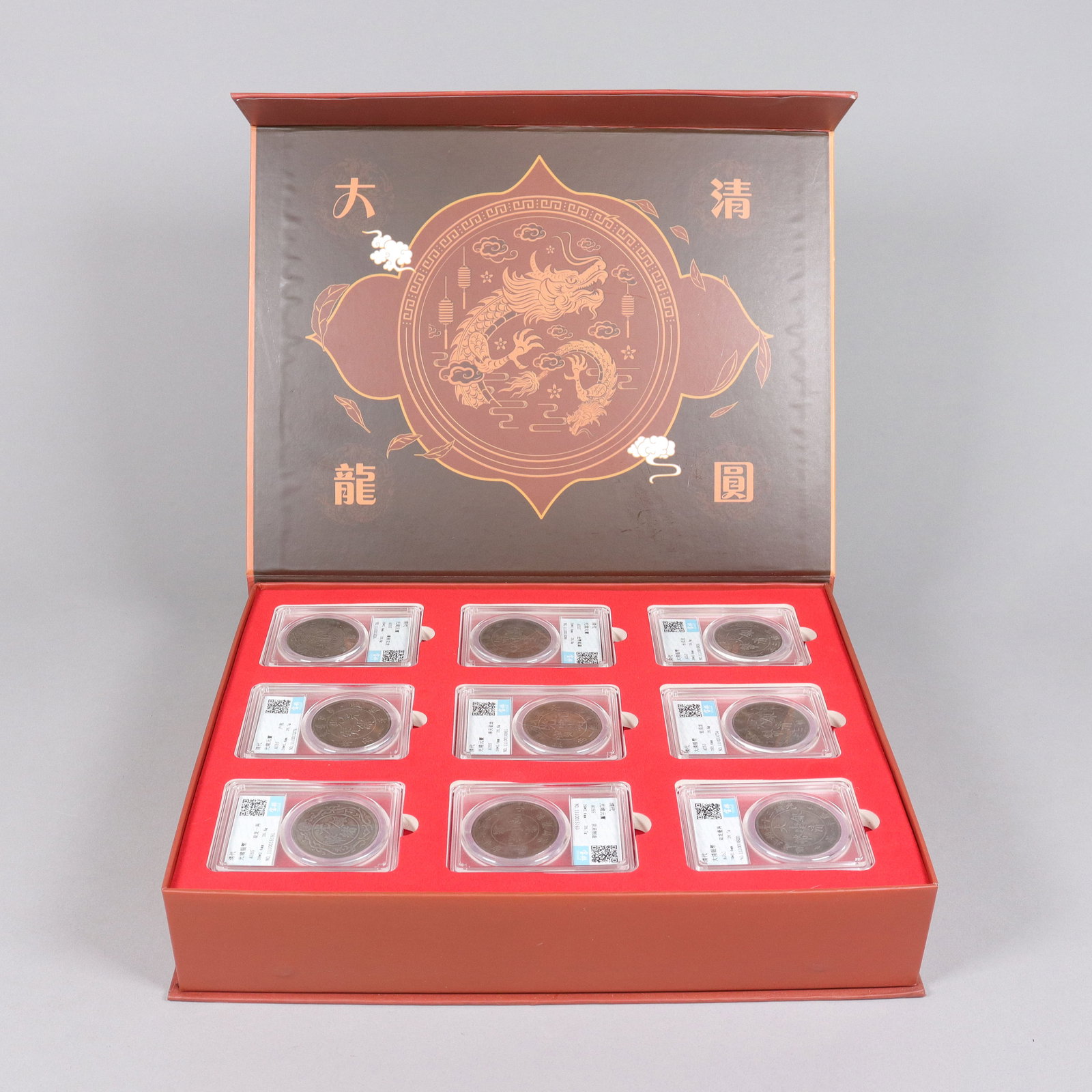 Lots Chinese coins ungraded: Lots Chinese coins ungraded. We do not guarantee any carving, markings, grade, material, or age. All sales are final, no return.