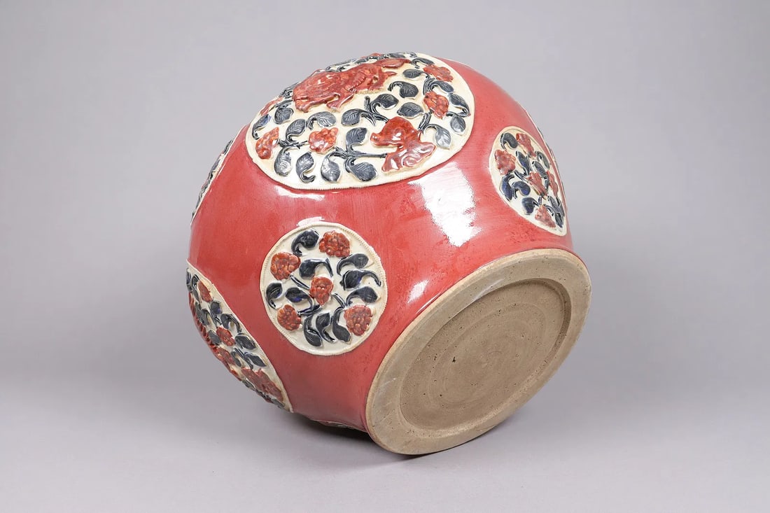 Chinese large lidded jar - 5