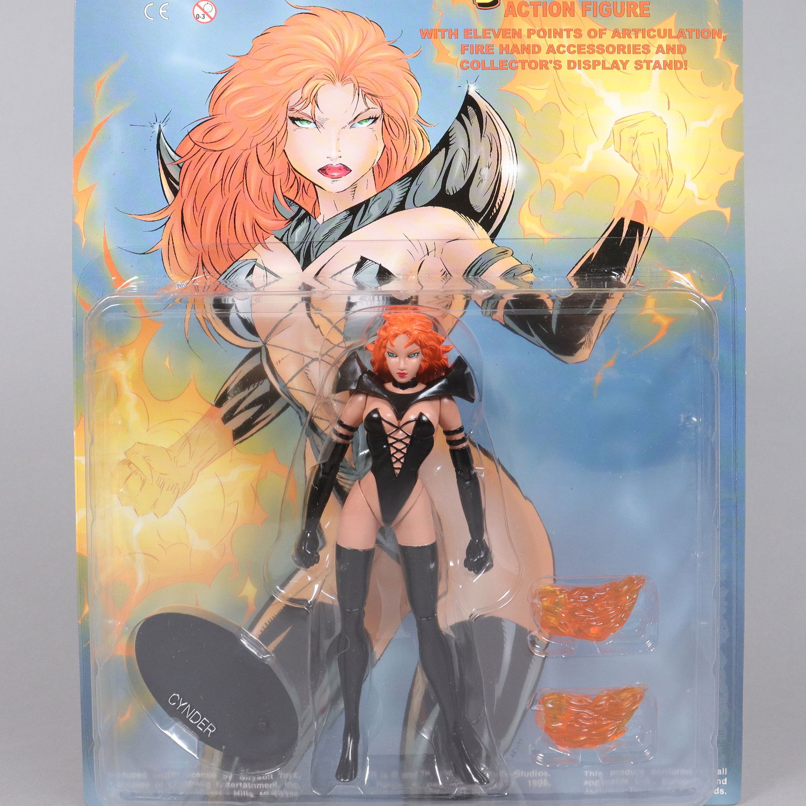 Lots action figures in box - 6