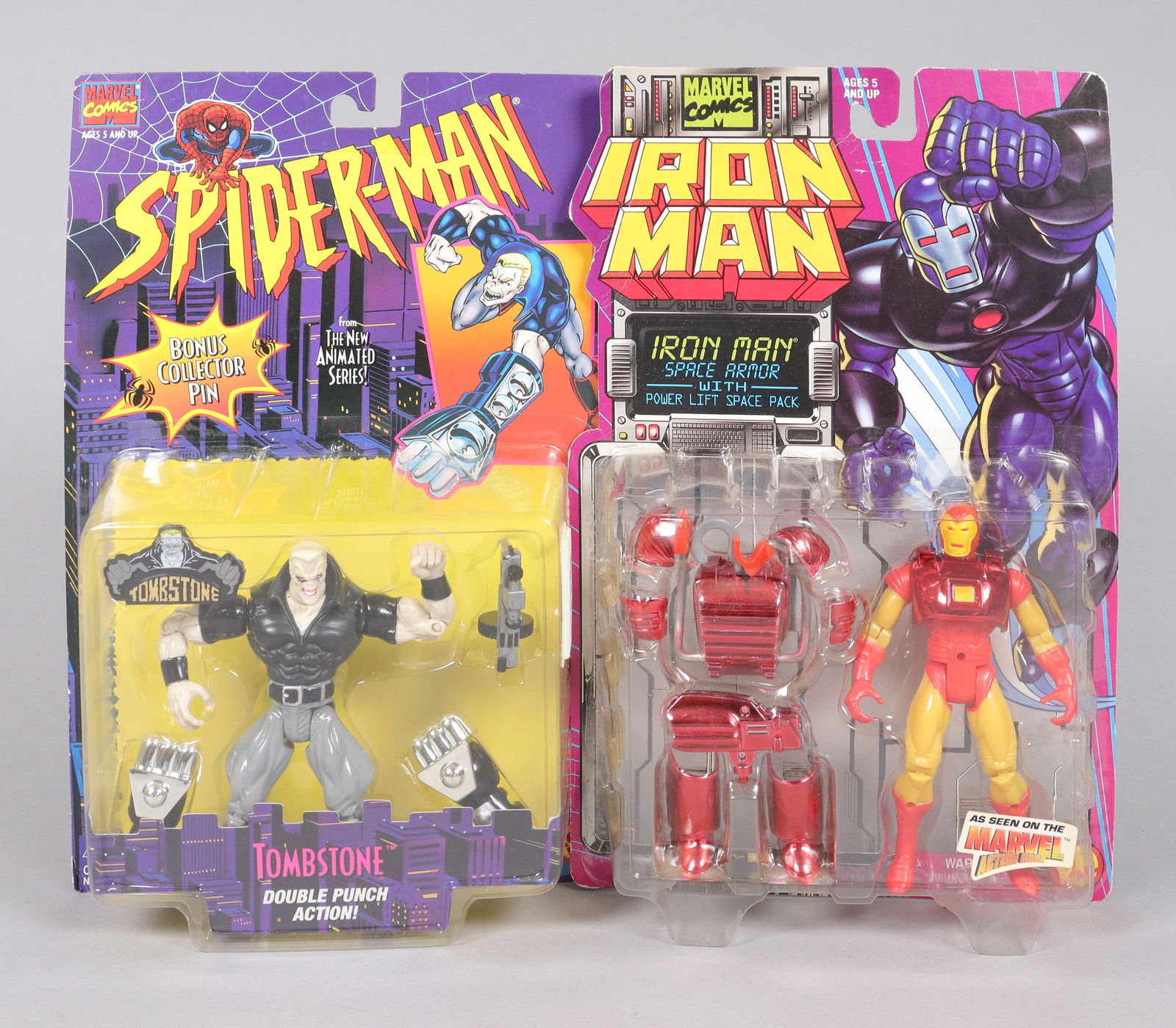 Lots action figures in box - 3