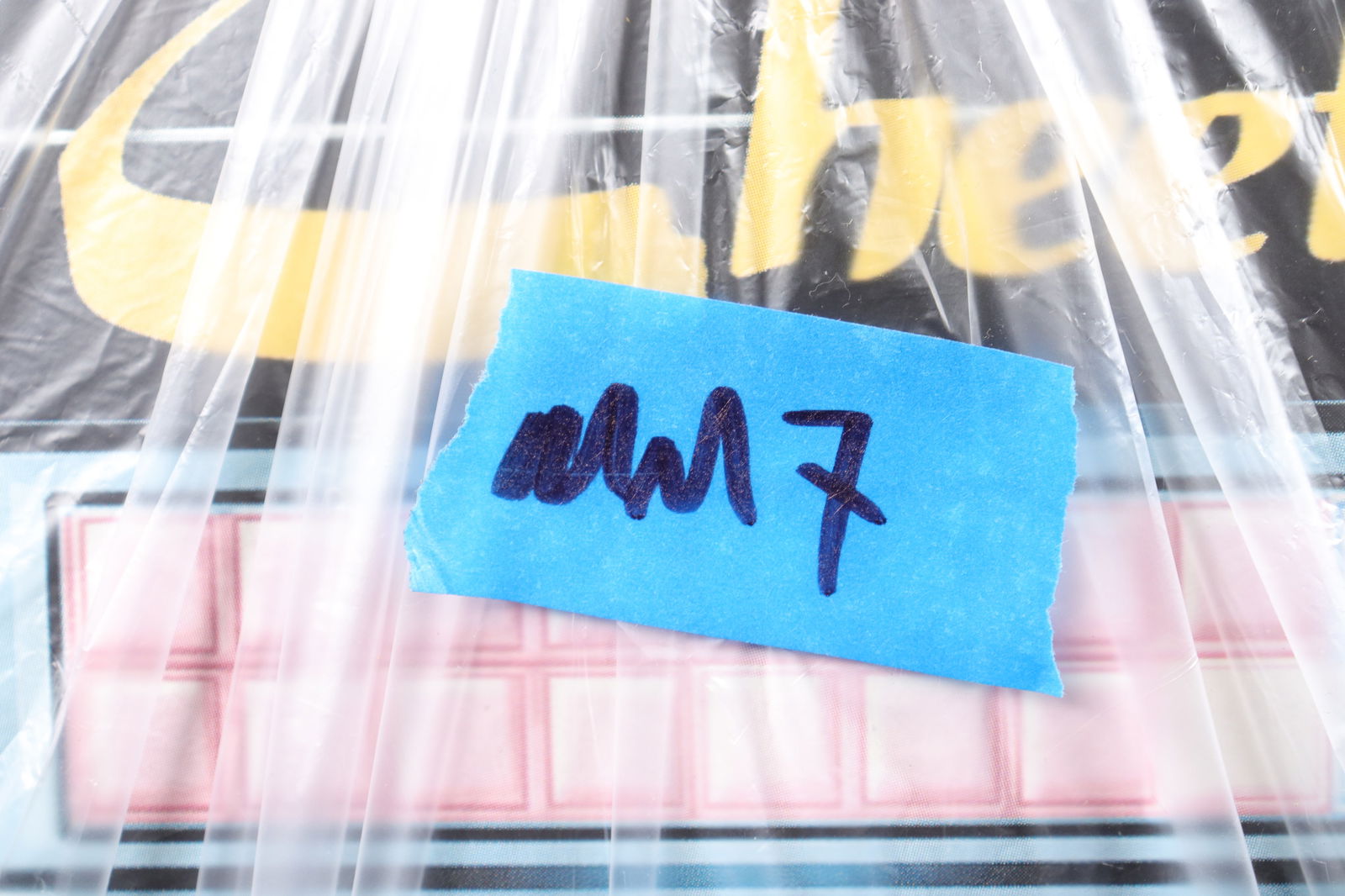 Lots action figures in box - 6