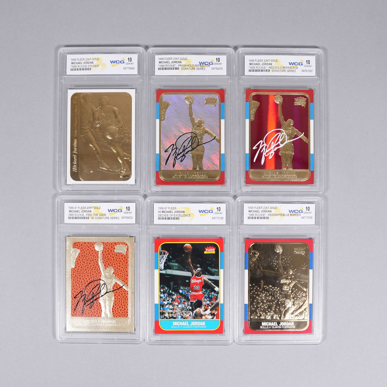 Lots Michael Jordan cards ungraded: Lots Michael Jordan cards, ungraded. Came from an estate. We do not guarantee any grading, wording, material, age. All sales are final. No return. Please contact us if you have any questions before