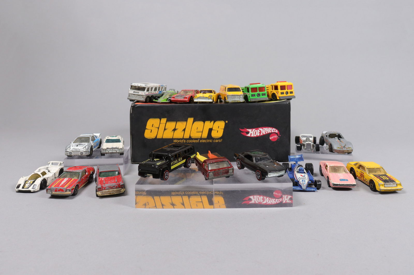 Lots vintage Hot Wheels: Lots vintage Hot Wheels, from a major estate.