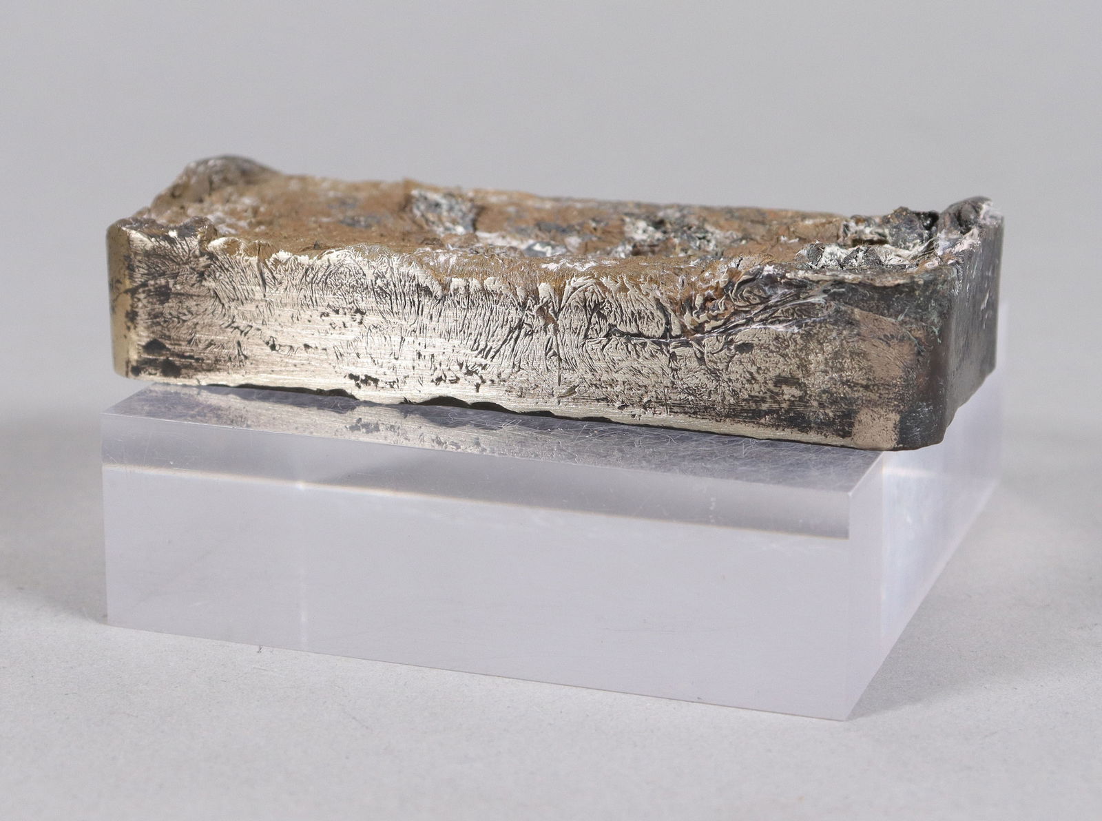 An antique silver ingot 14.4 oz: An antique silver ingot, total 14.4 oz.