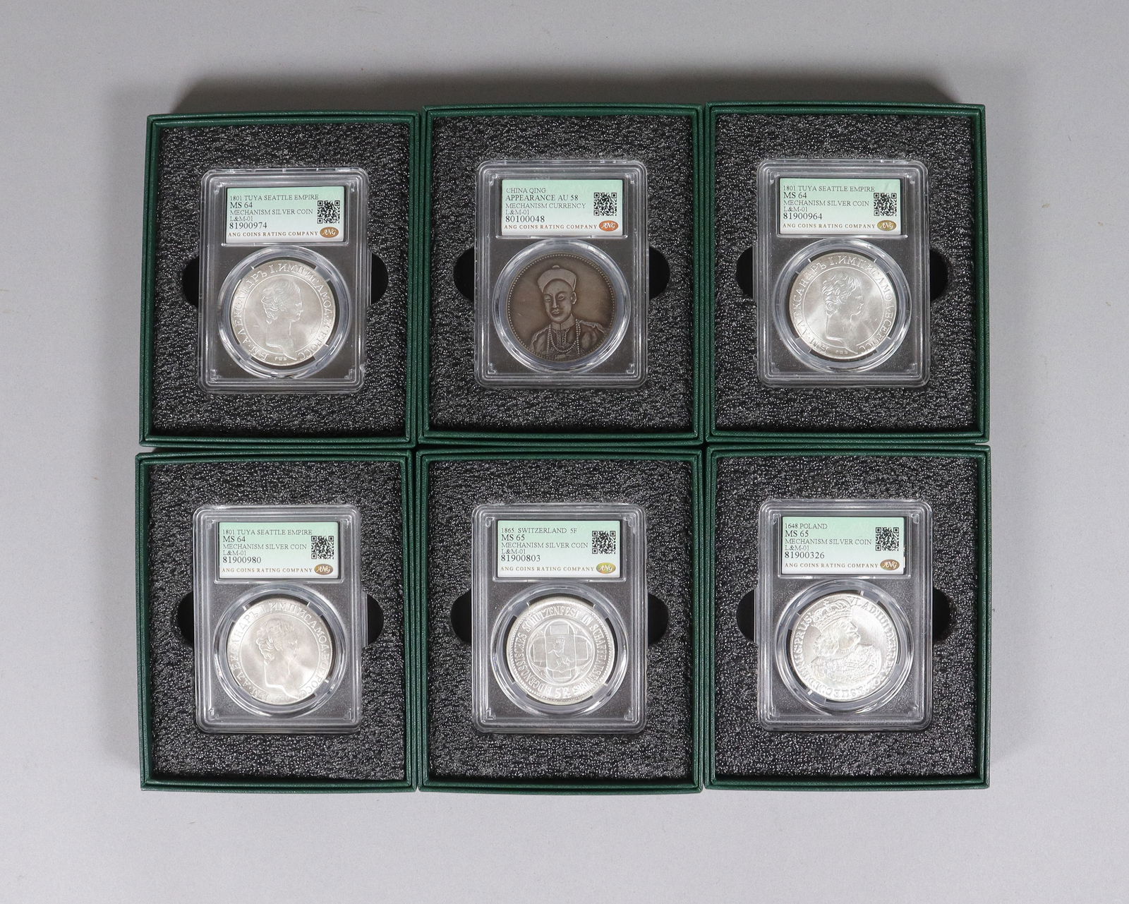 Lots coins ungraded: Lots coins ungraded. We do not guarantee any grading, material, carvings, descriptions or age. We do not do any grading. Possibly copy or reproduction. Please contact us if you have any question befor