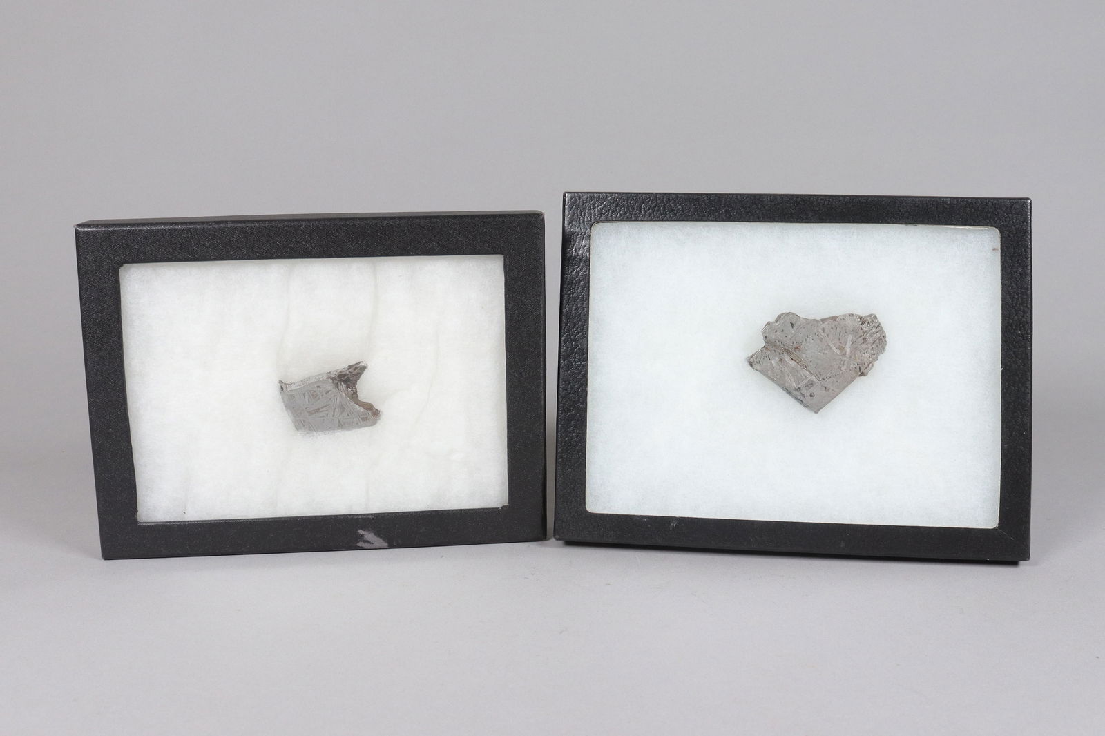 Lots meteorite specimen (1 of 7)