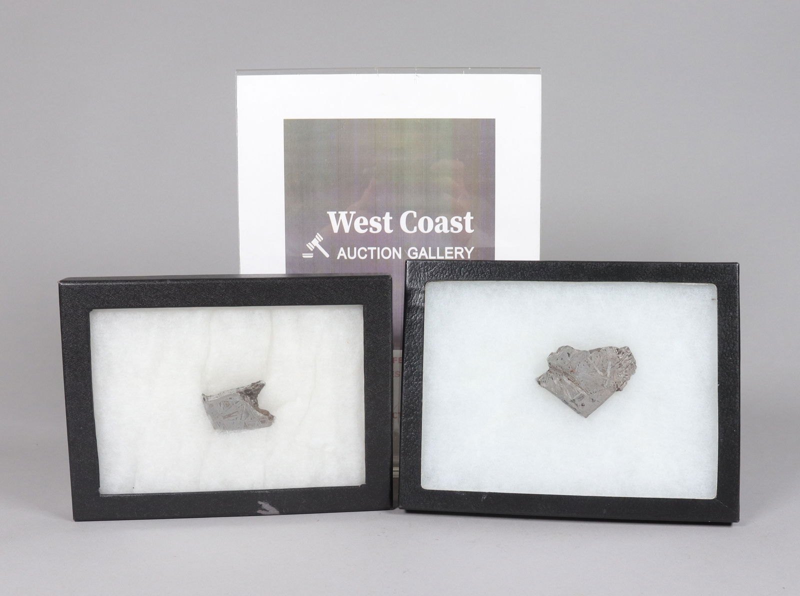 Lots meteorite specimen - 2