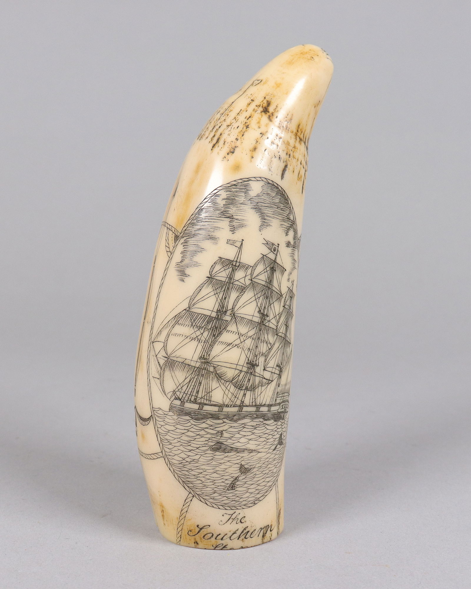 Lots carved item - 3