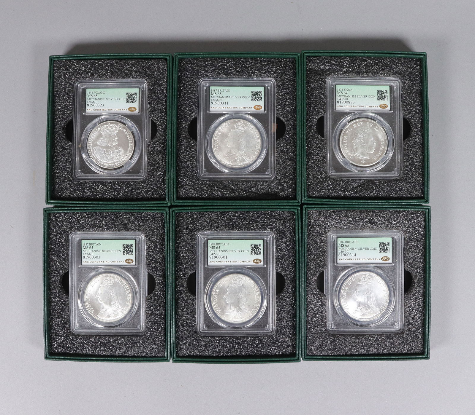 Lots coins ungraded: Lots coins ungraded. We do not guarantee any grading, material, carvings, descriptions or age. We do not do any grading. Possibly copy or reproduction. Please contact us if you have any question