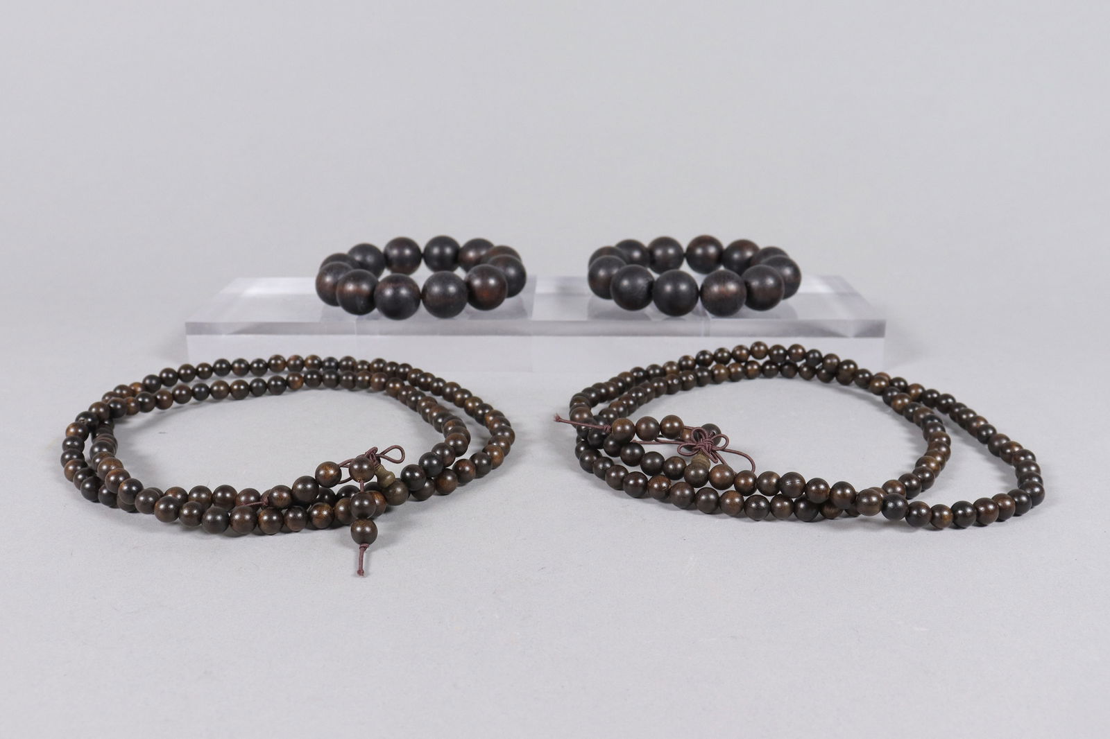 Lots Chinese beaded items: Lots Chinese beaded items.