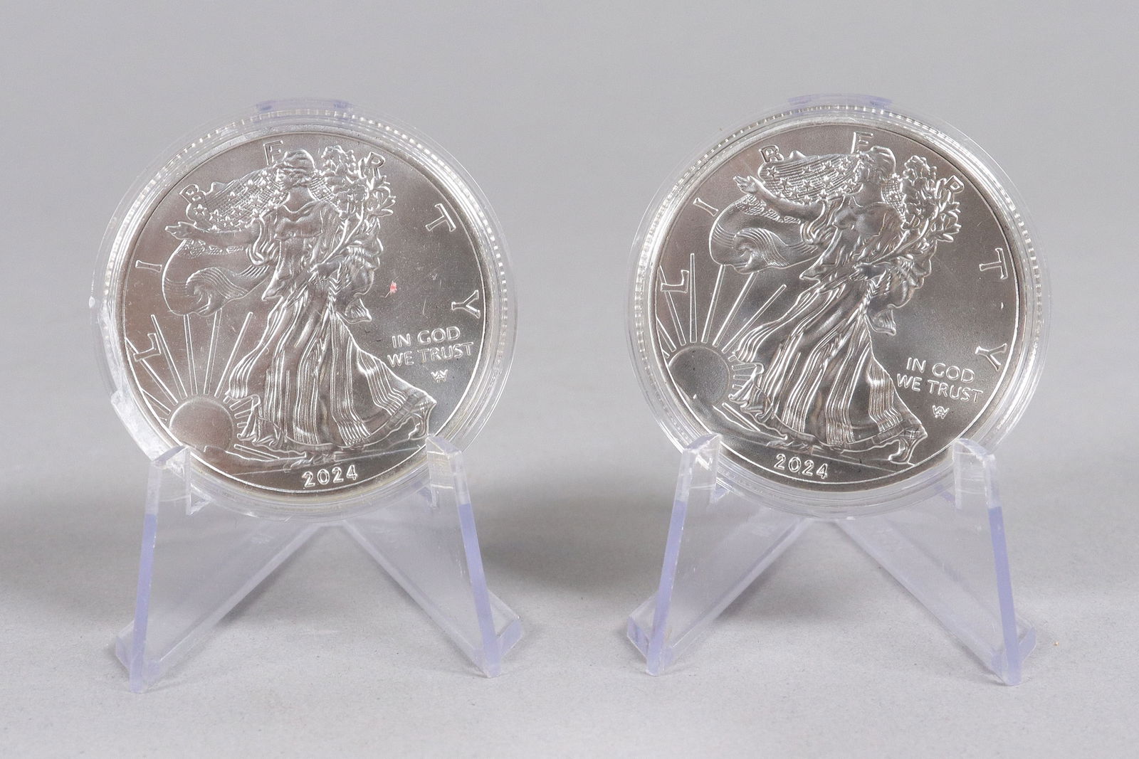 Lots fine items ungraded - 3