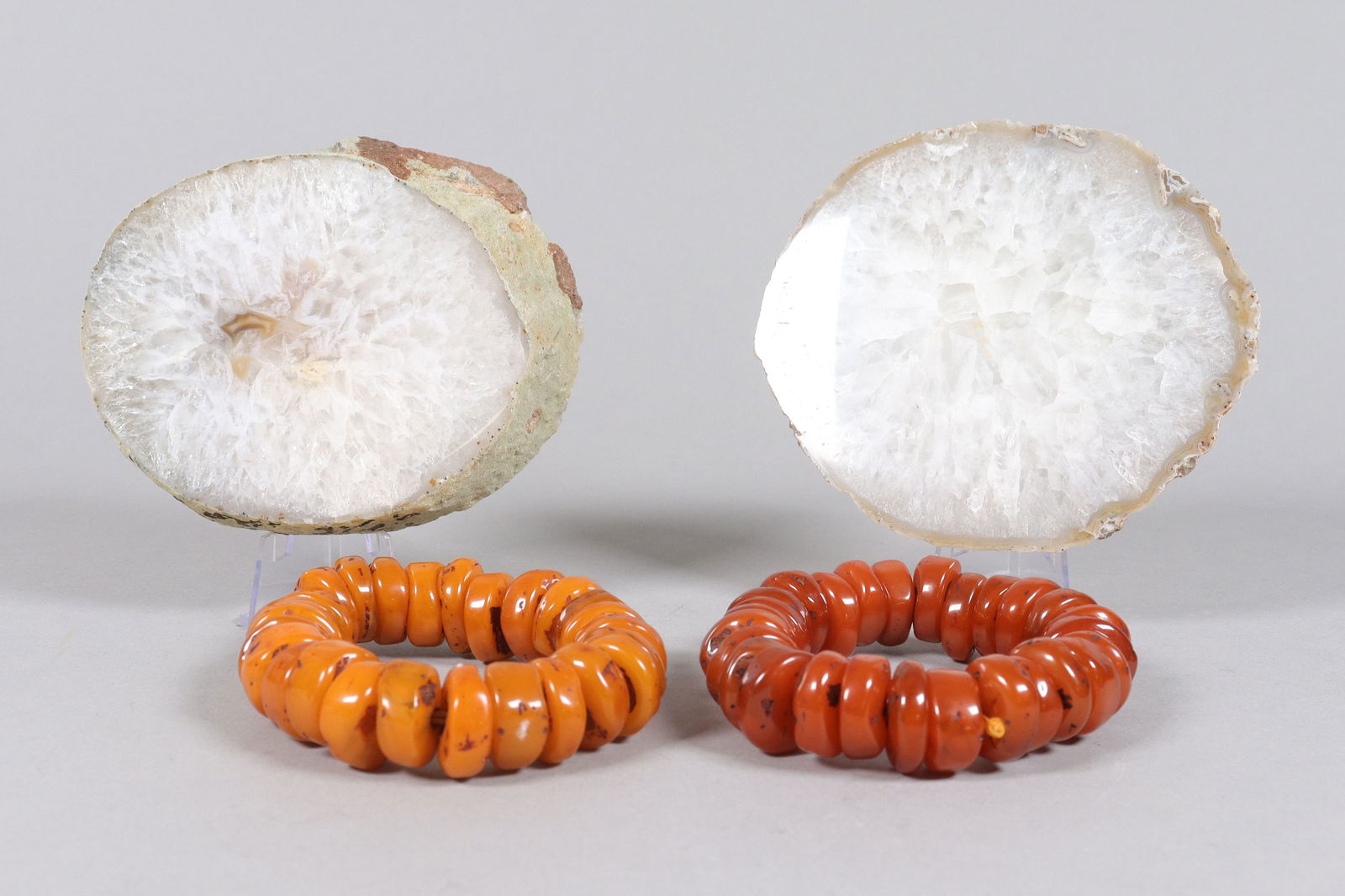 Lots fossilized item ungraded: Lots fossilized items ungraded. All sales are final, no return.