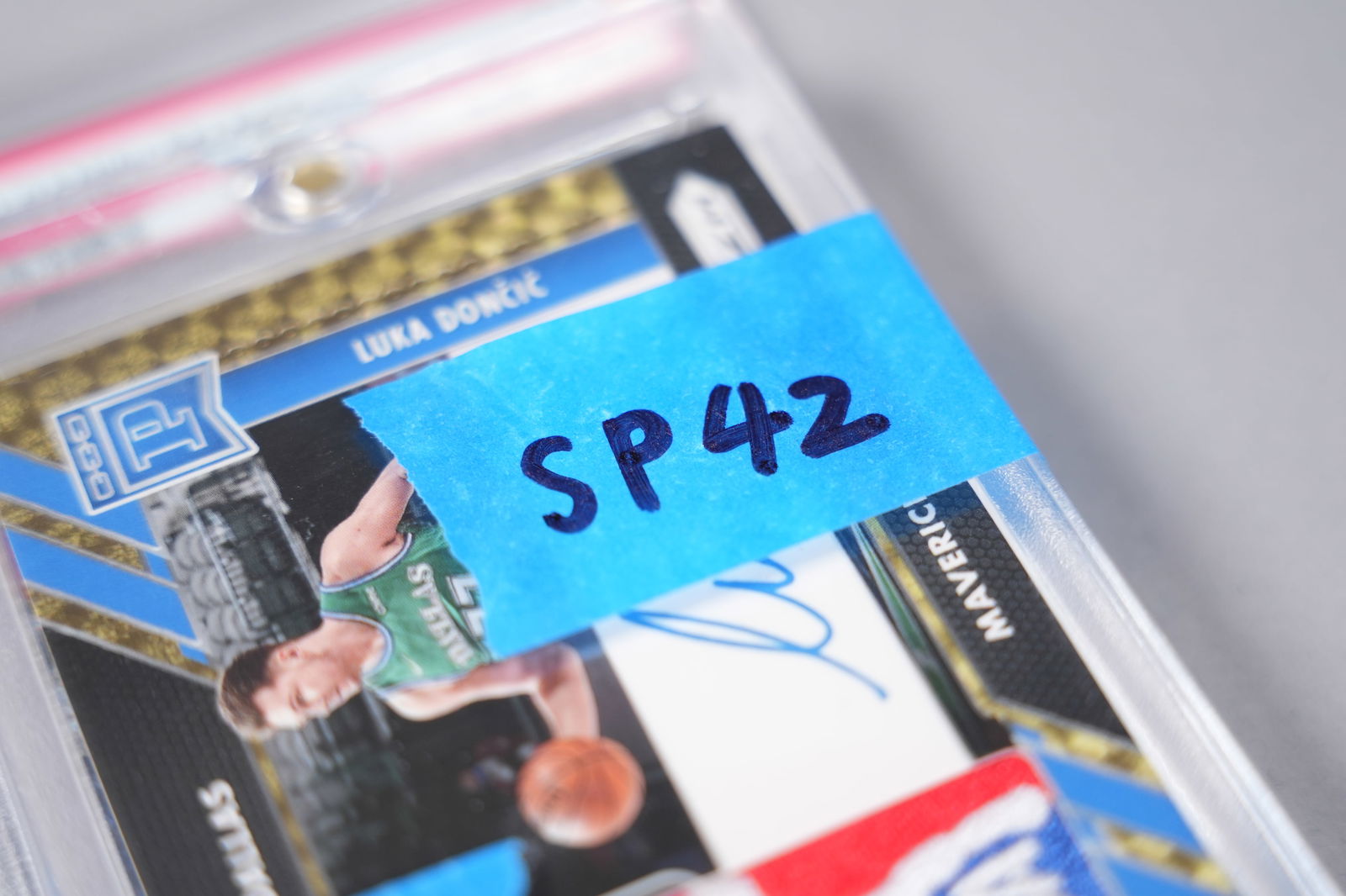 Lots Luka Doncic cards PSA - 6