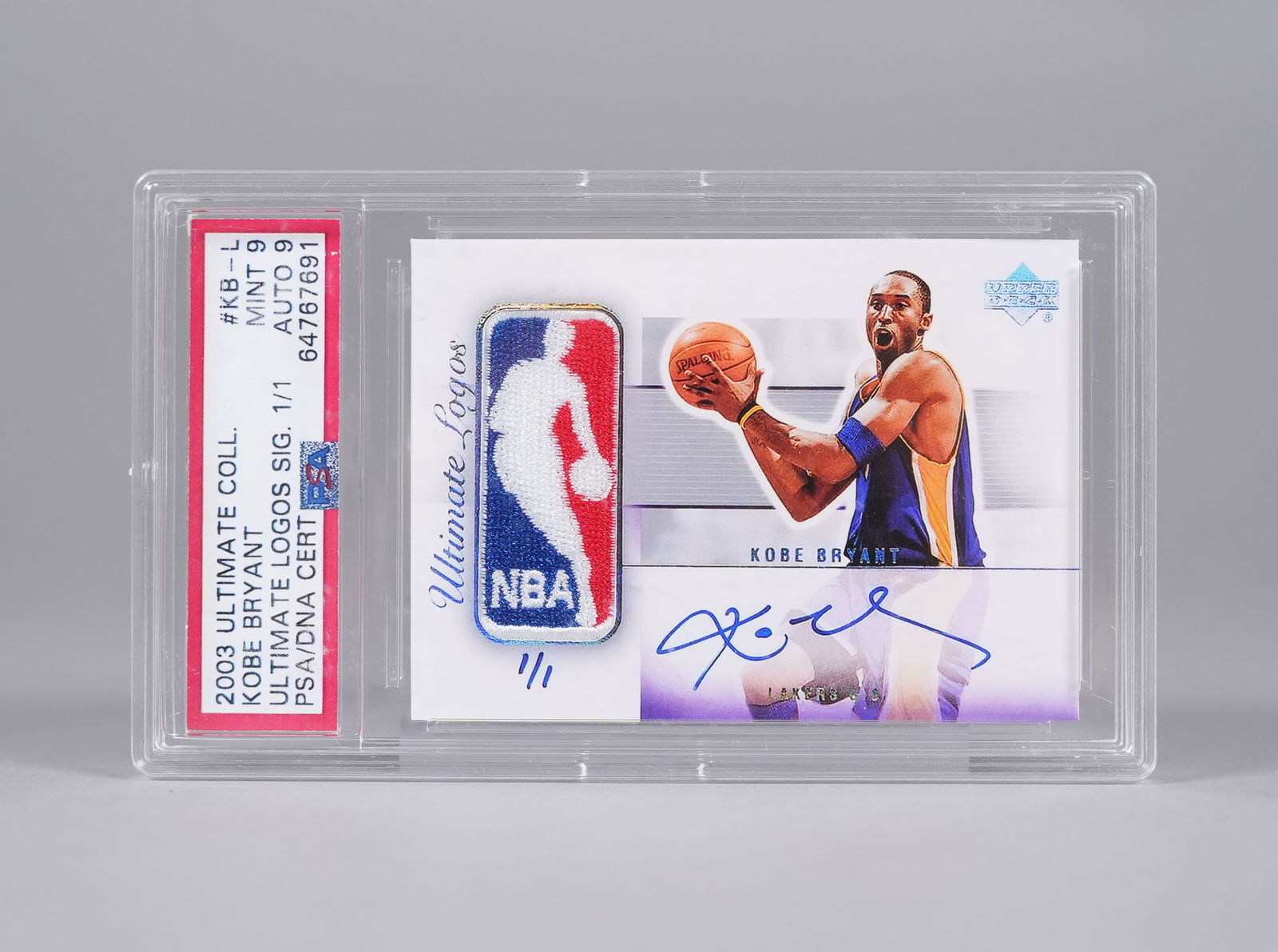 Lots Kobe Bryant cards - 2