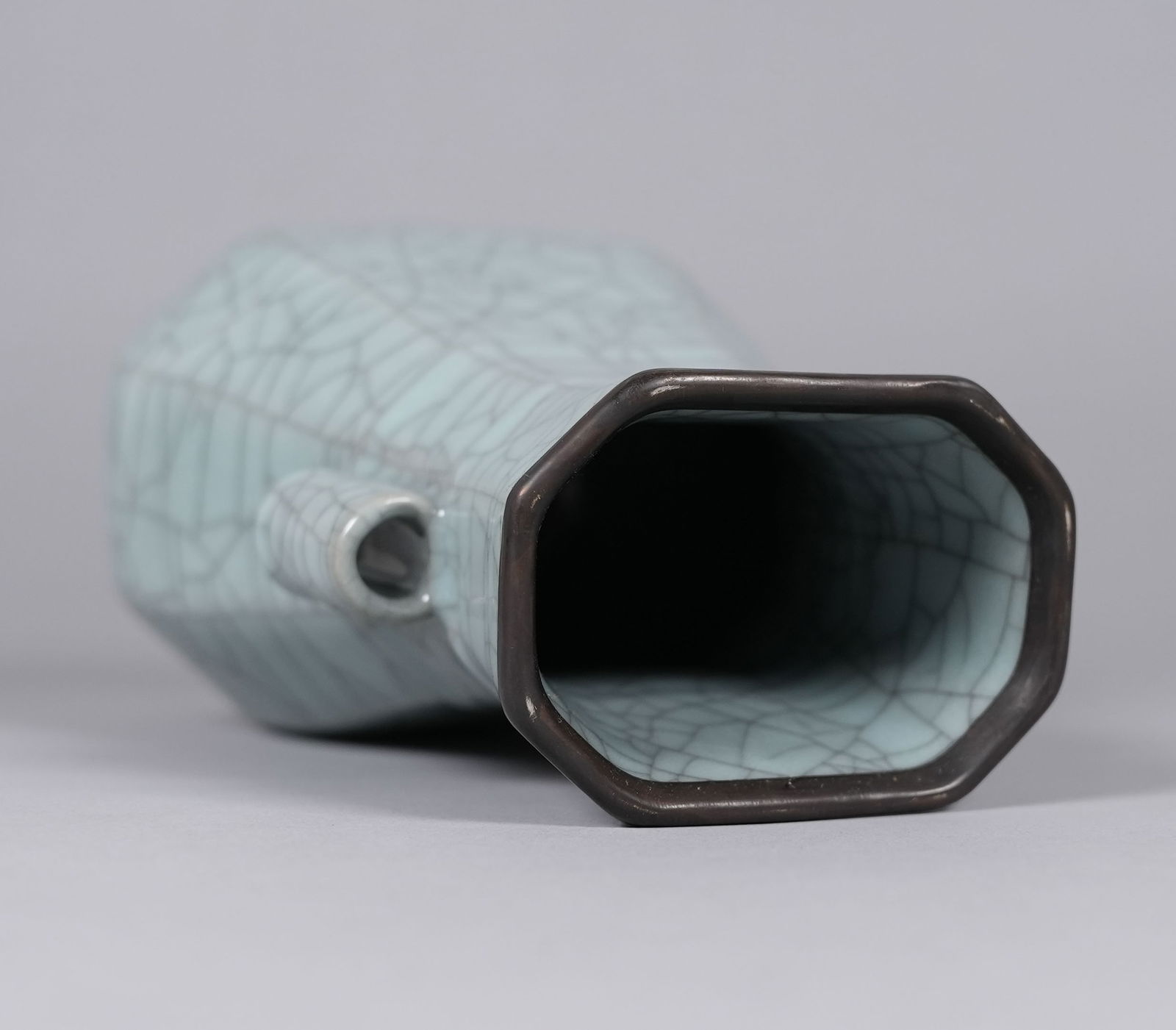 Chinese fine crackled vase - 3