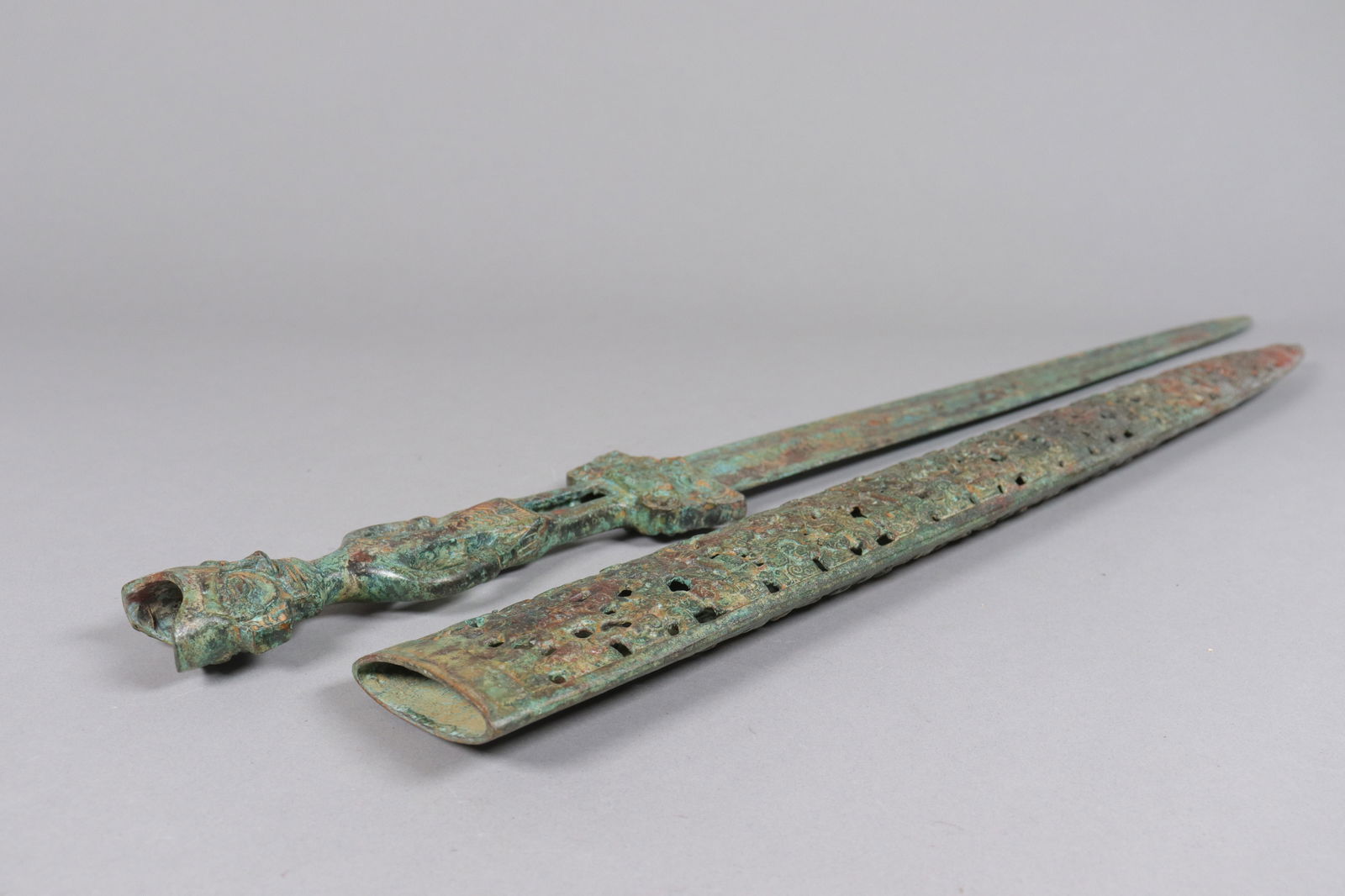Chinese fine bronze sword - 8